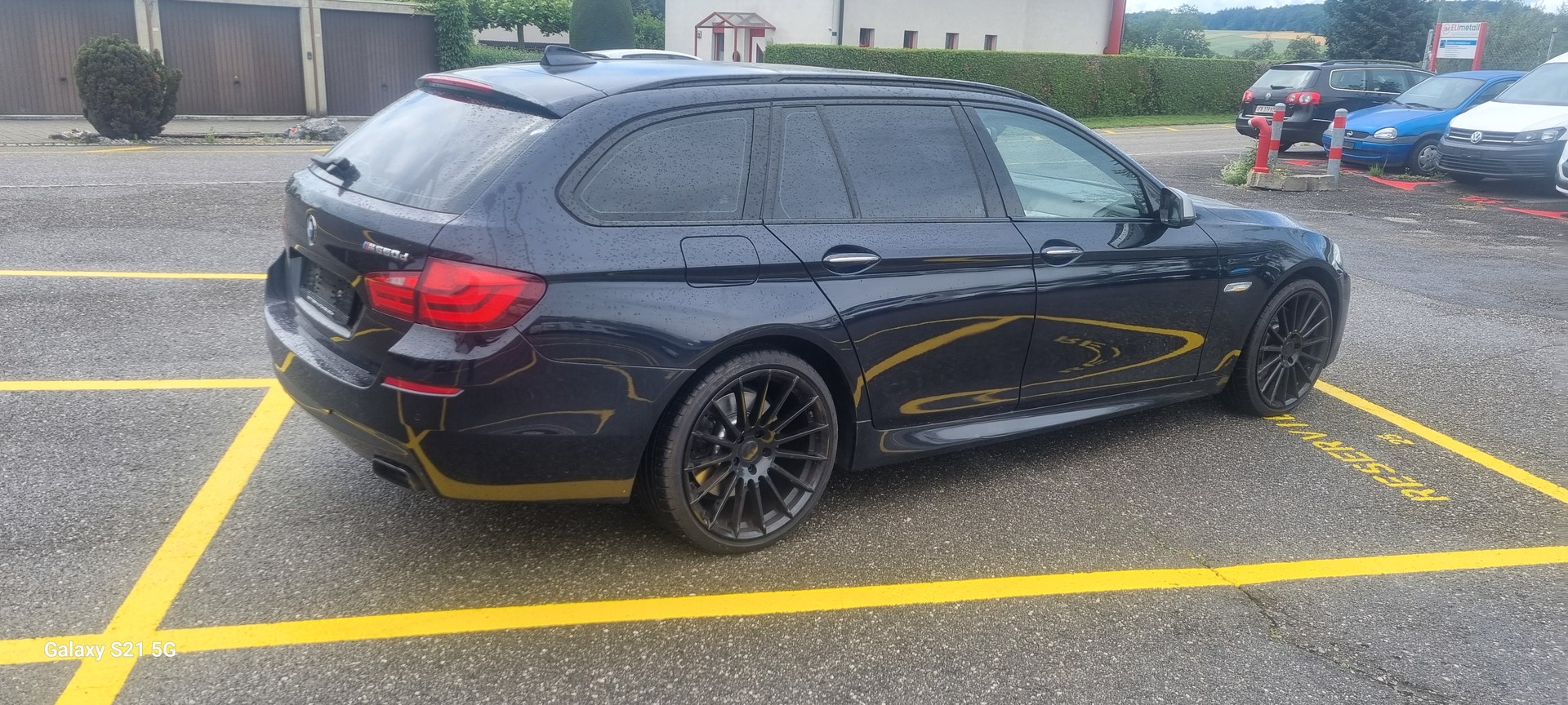 BMW M550d xDrive Touring Steptronic-image-4