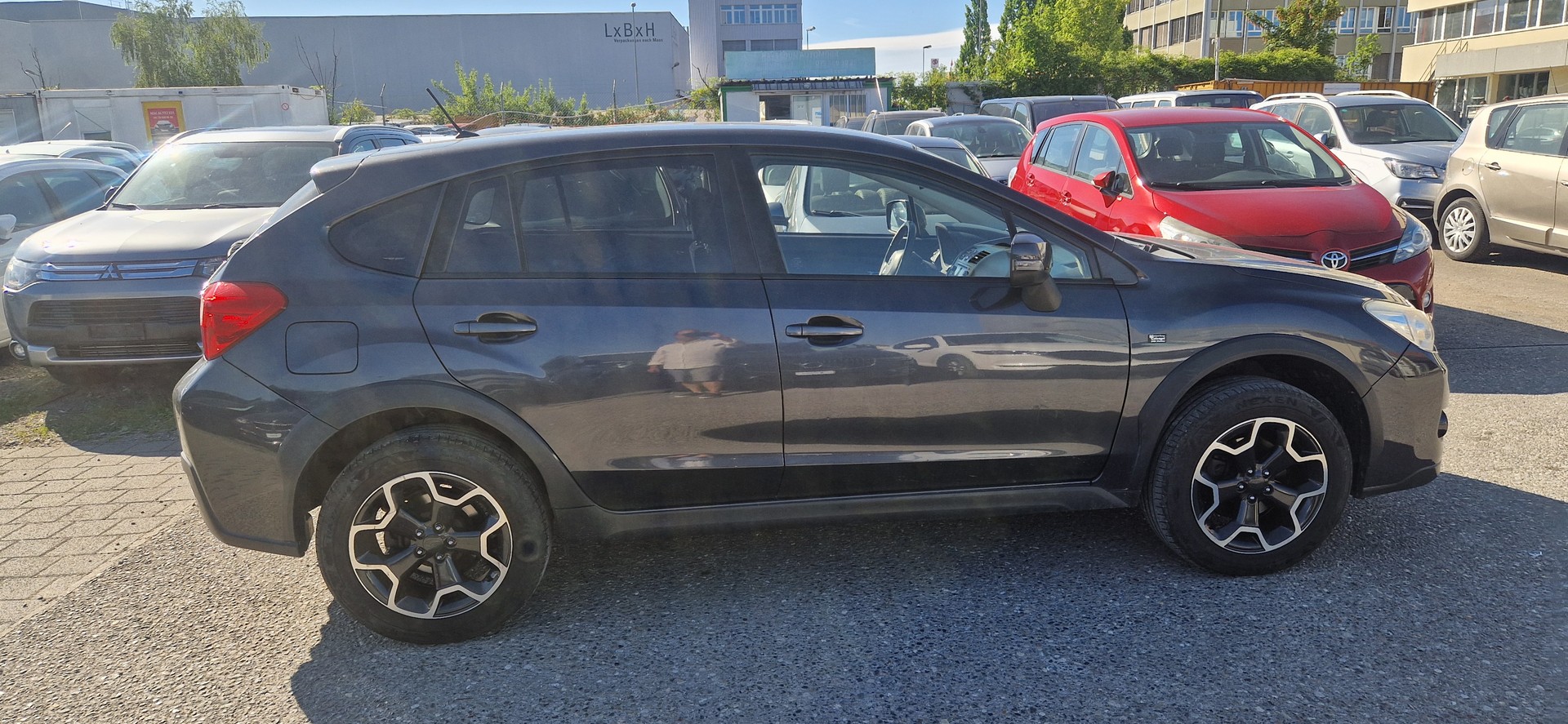 SUBARU XV 2.0 Swiss Two AWD-image-3