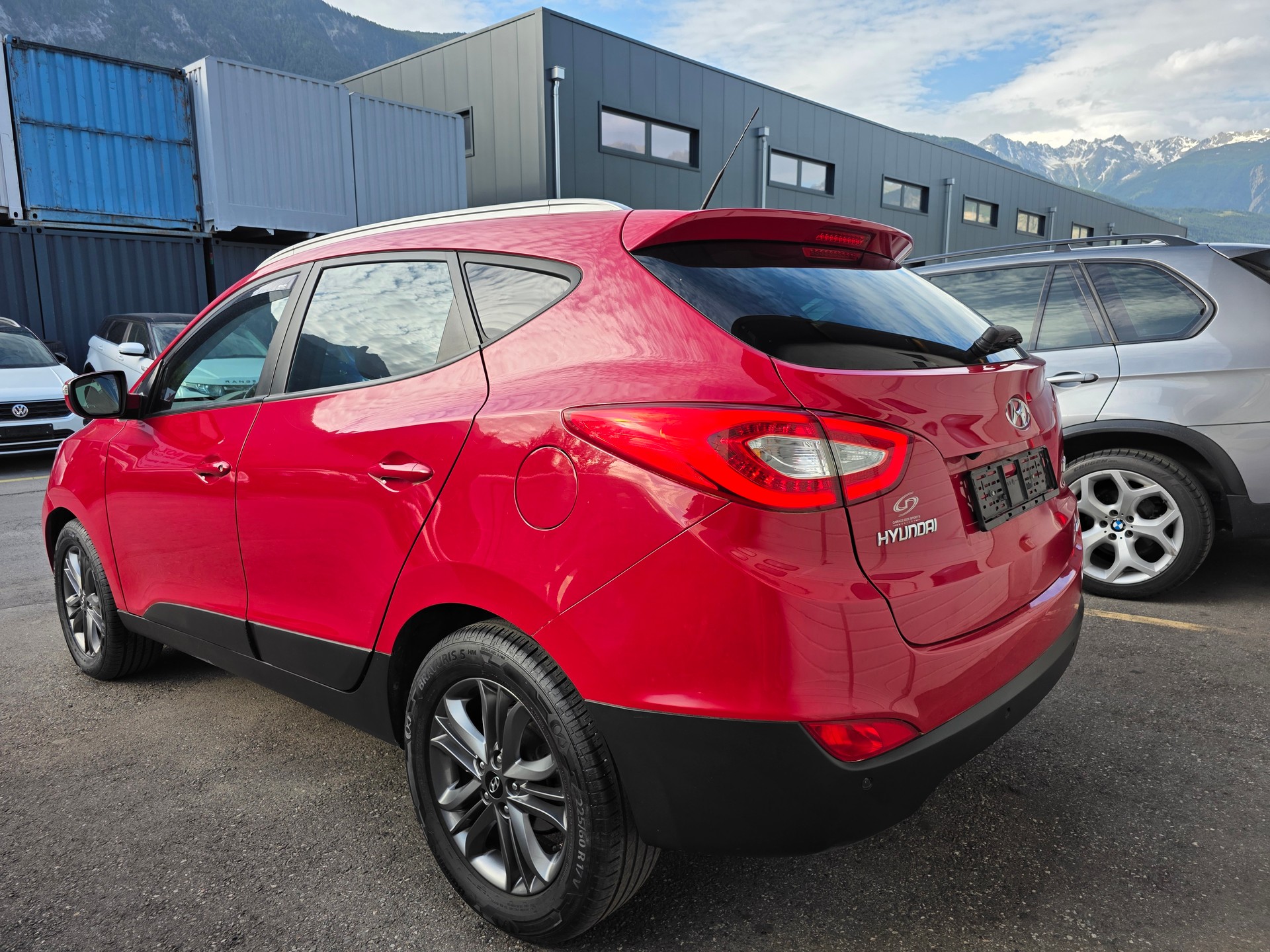 HYUNDAI iX 35 2.0 GDI Style 4WD Automatic-image-2