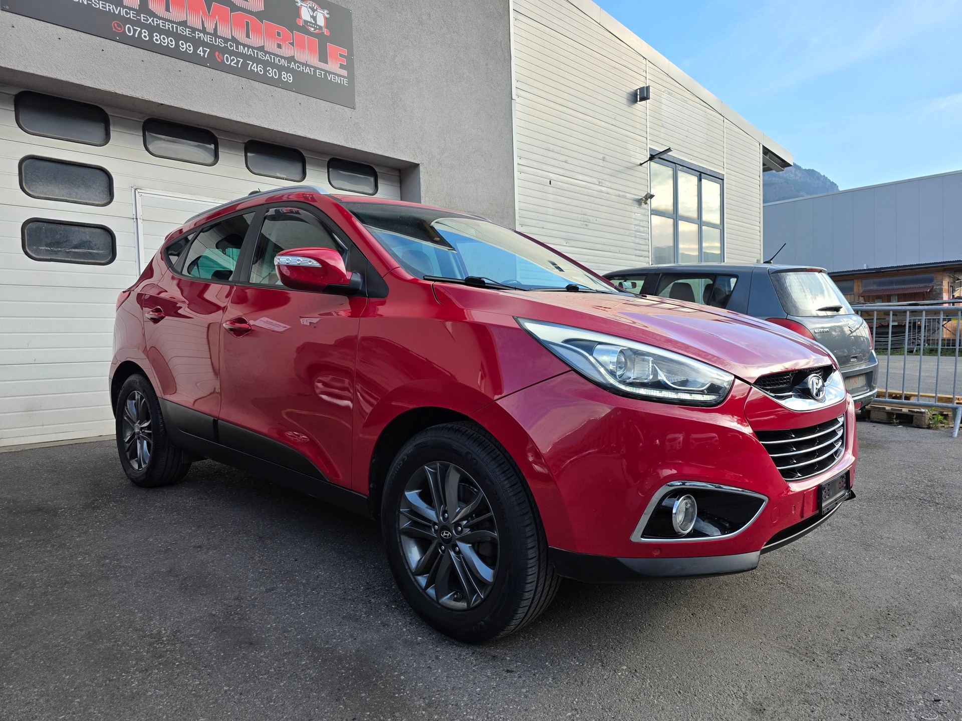 HYUNDAI iX 35 2.0 GDI Style 4WD Automatic-image-4