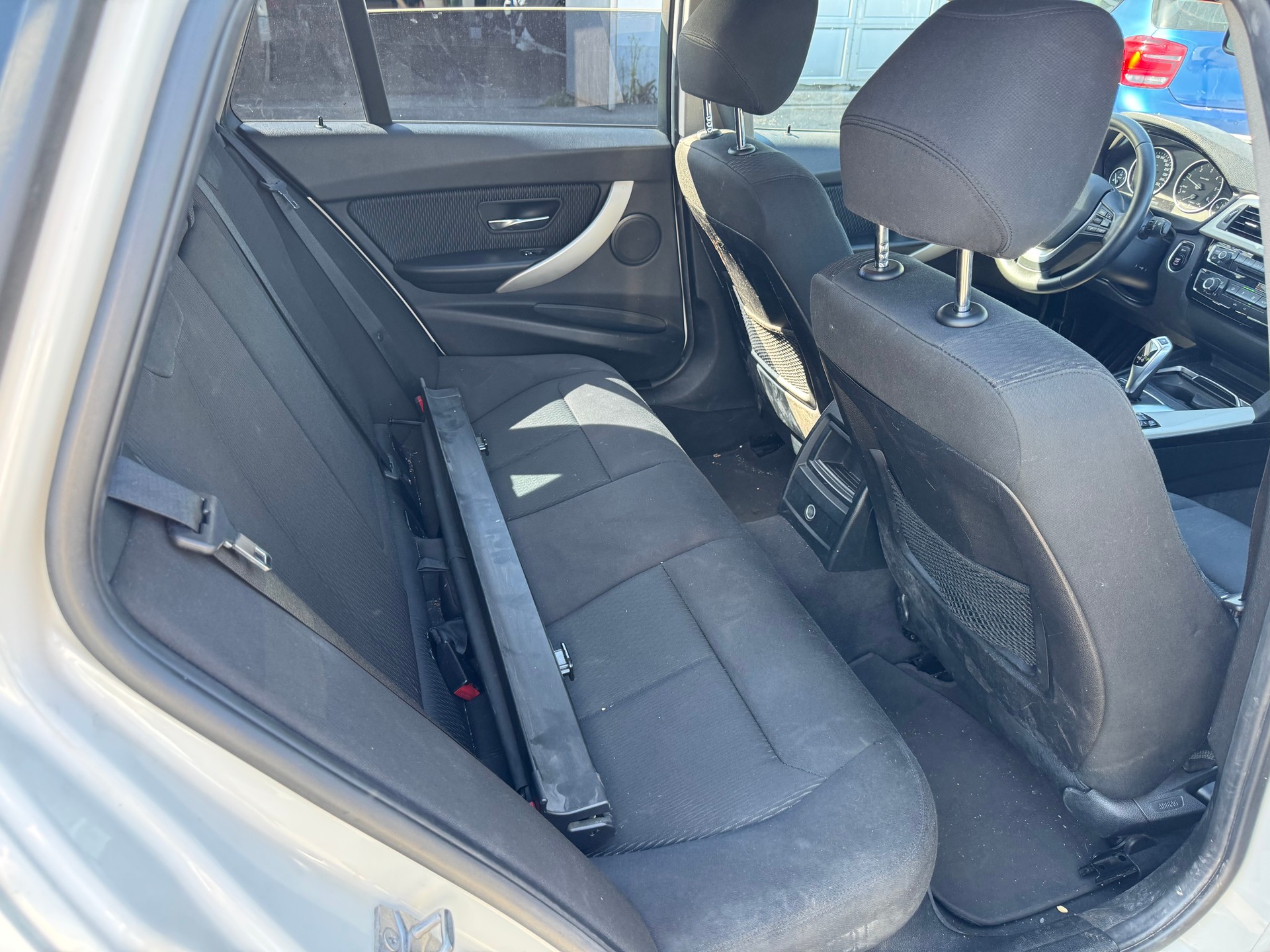 BMW 316d Touring Business Steptronic-image-6