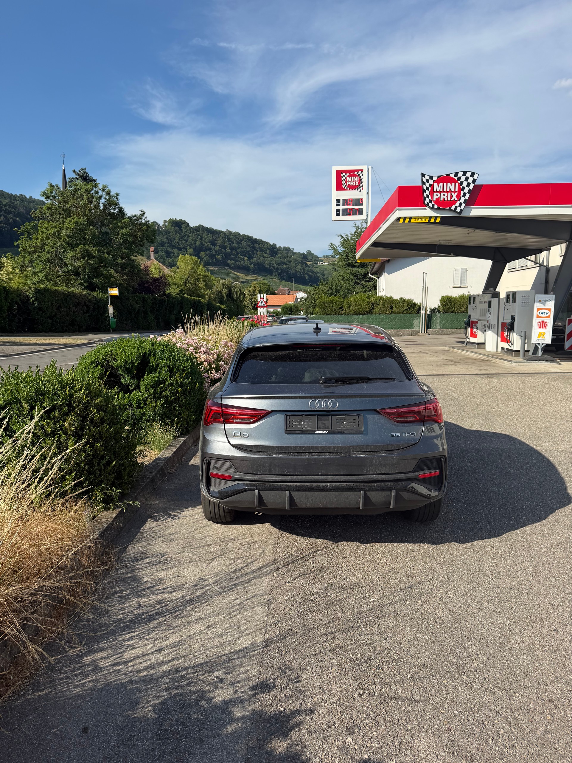 AUDI Q3 Sportback 35 TFSI S line Attraction S-tronic-image-3