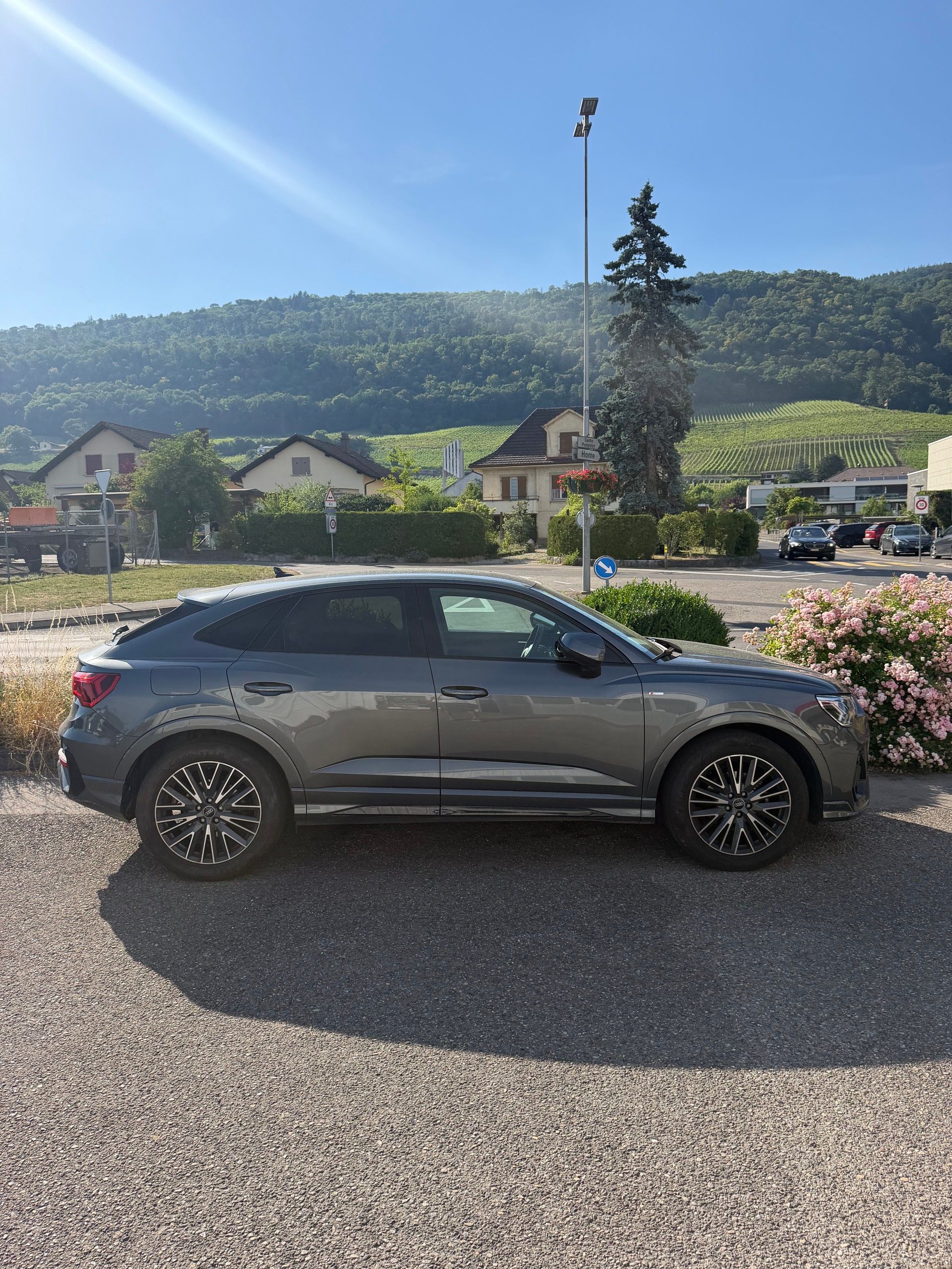AUDI Q3 Sportback 35 TFSI S line Attraction S-tronic-image-1