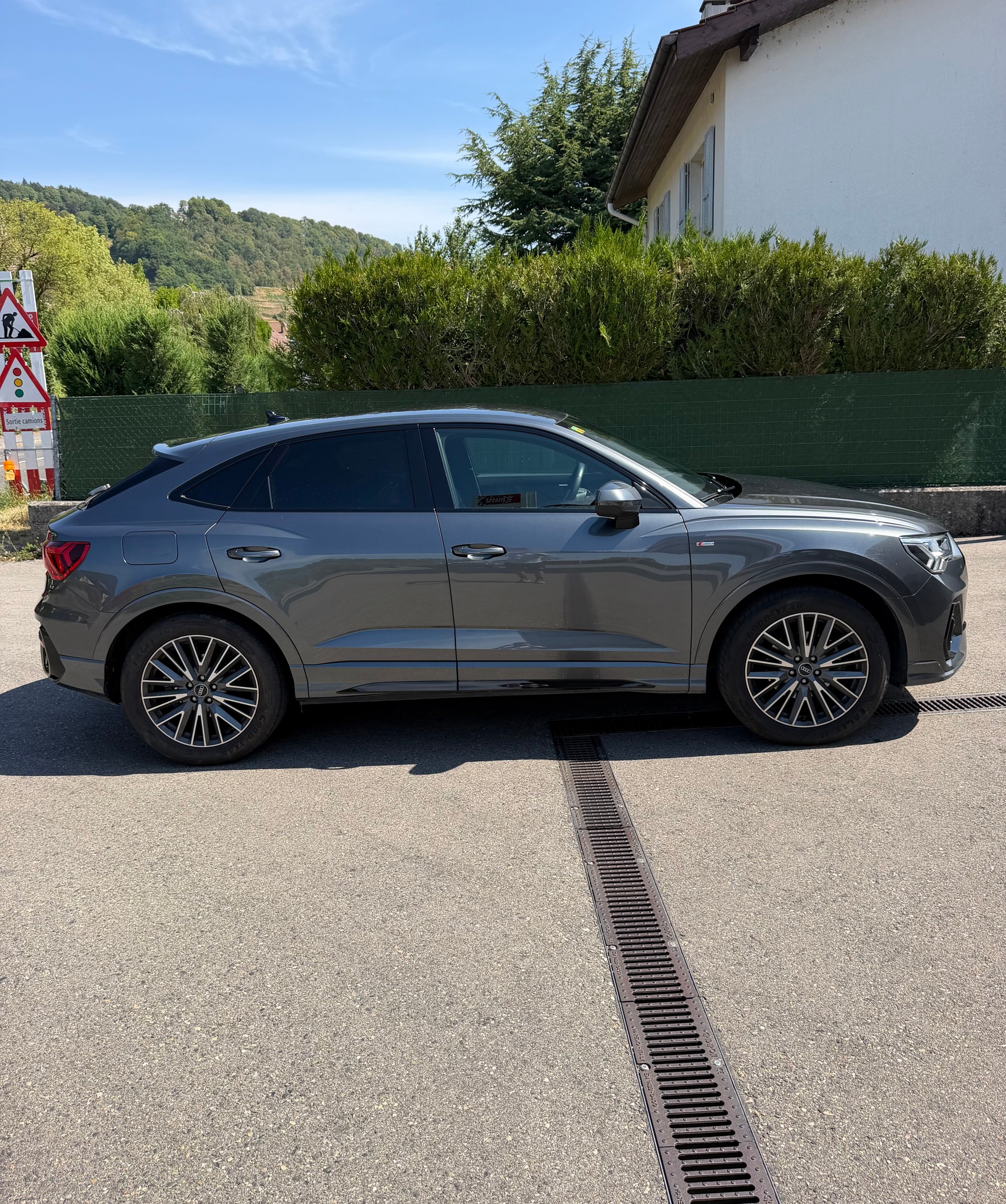 AUDI Q3 Sportback 35 TFSI S line Attraction S-tronic-image-3