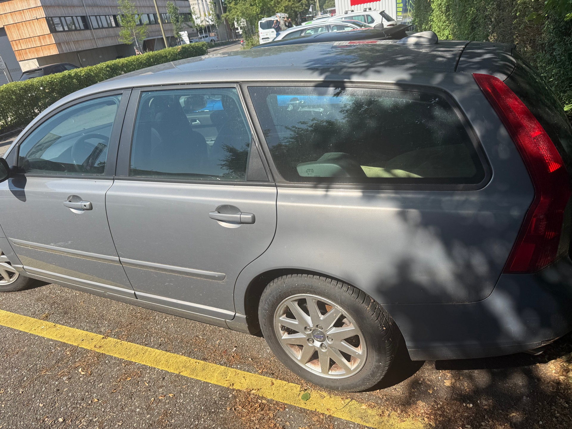 VOLVO V50 T5 AWD Momentum Geartronic-image-3