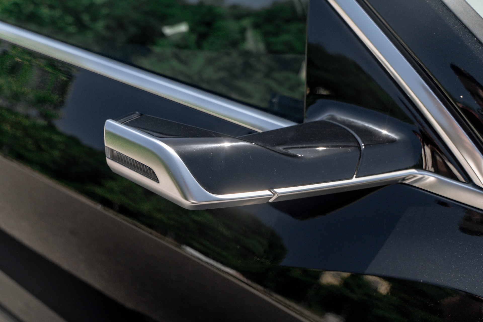 AUDI e-tron 55 Advanced quattro * FRISCH AB MFK * TRAUMHAFTE AUSSTATTUNG * SOH 91.4% *-image-10