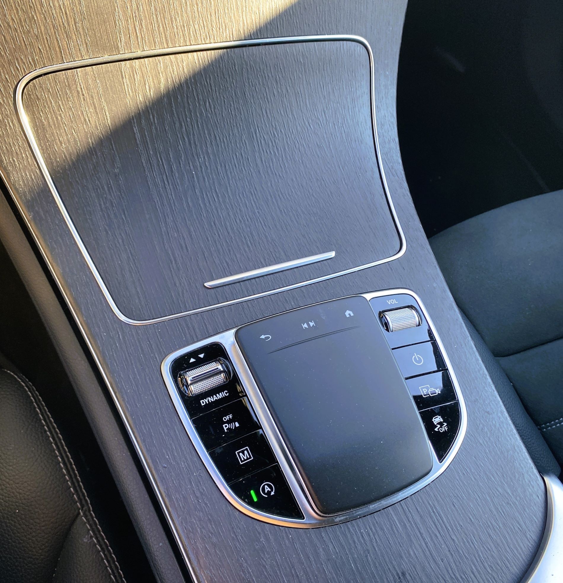 MERCEDES-BENZ GLC 220 d AMG Line 4m-image-6
