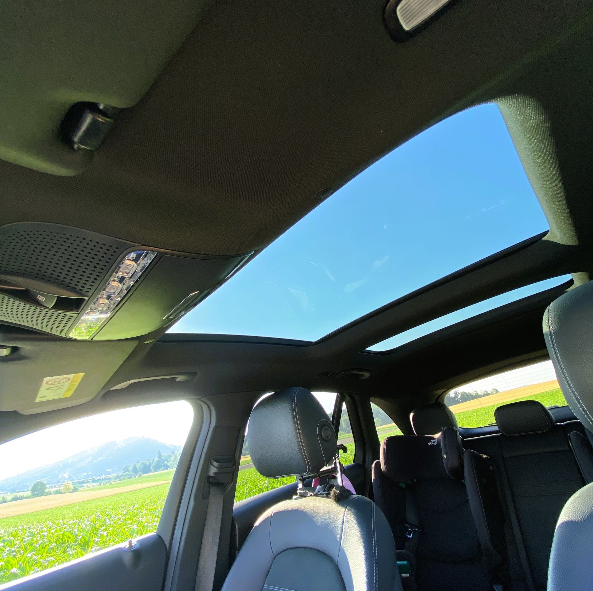 MERCEDES-BENZ GLC 220 d AMG Line 4m-image-5