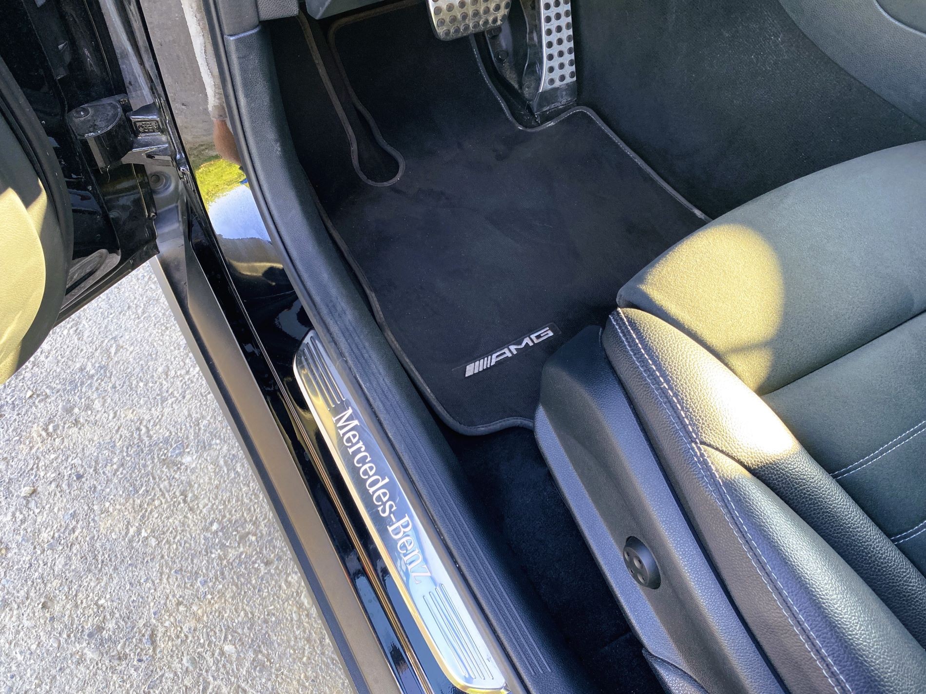 MERCEDES-BENZ GLC 220 d AMG Line 4m-image-4