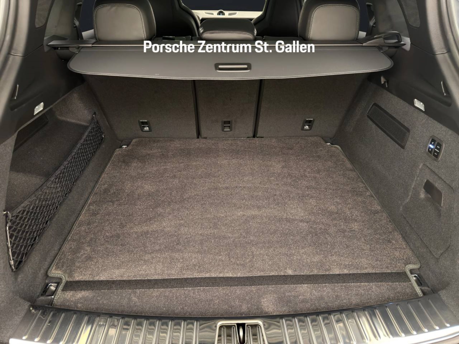 PORSCHE Cayenne GTS-image-19