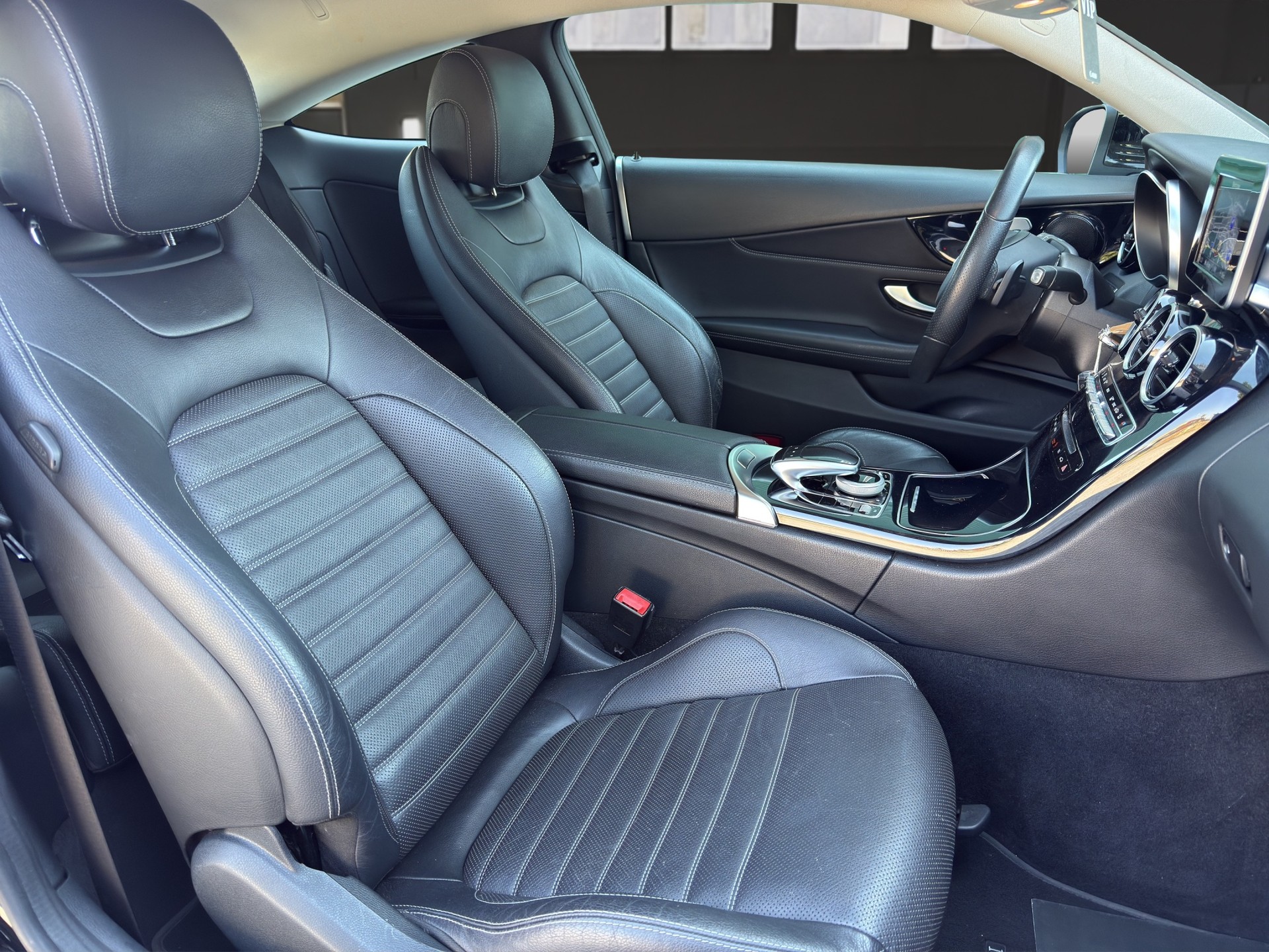 MERCEDES-BENZ C 250 Coupé 7G-tronic-image-9