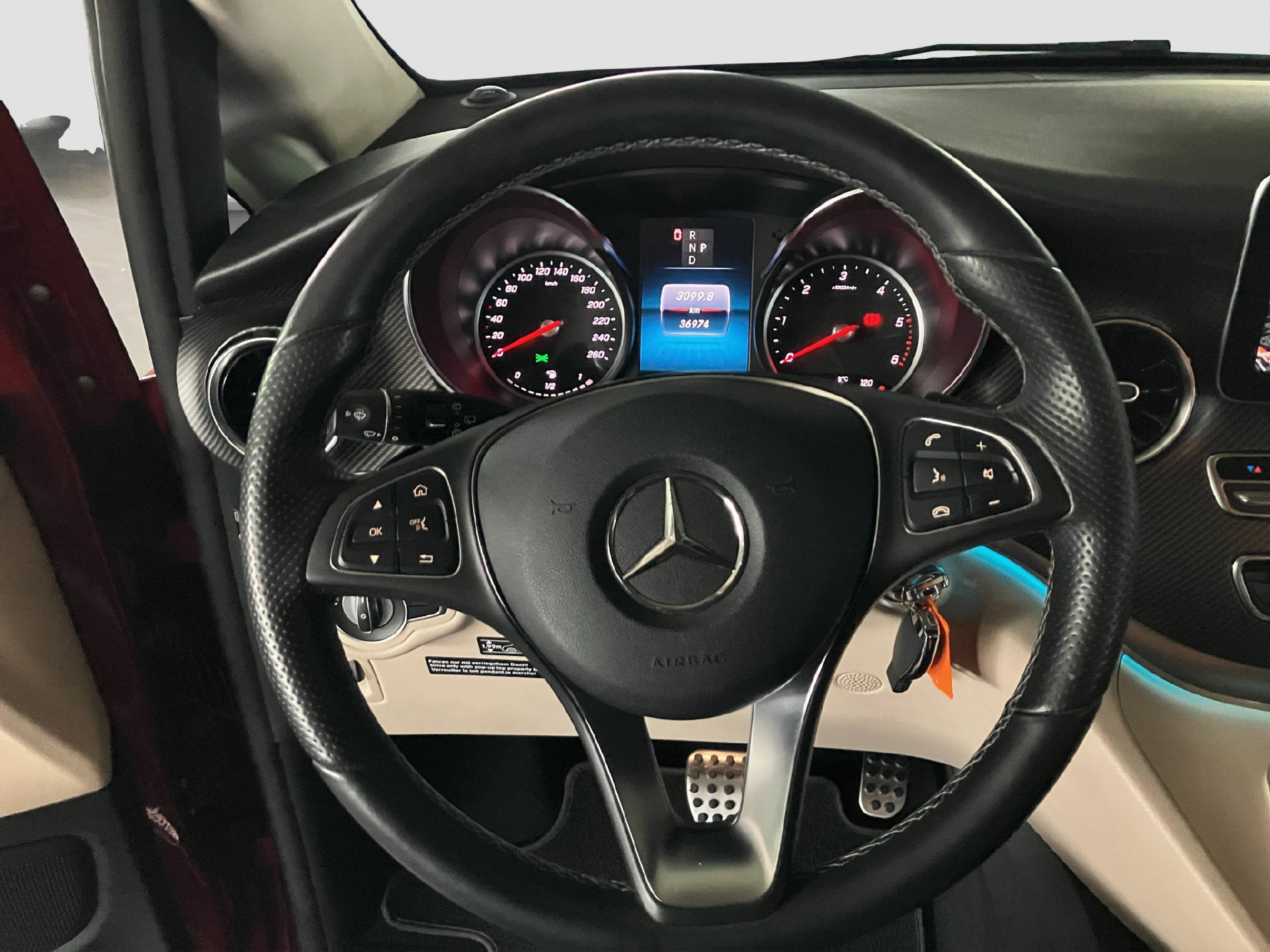 MERCEDES-BENZ Marco Polo 300 d-image-9