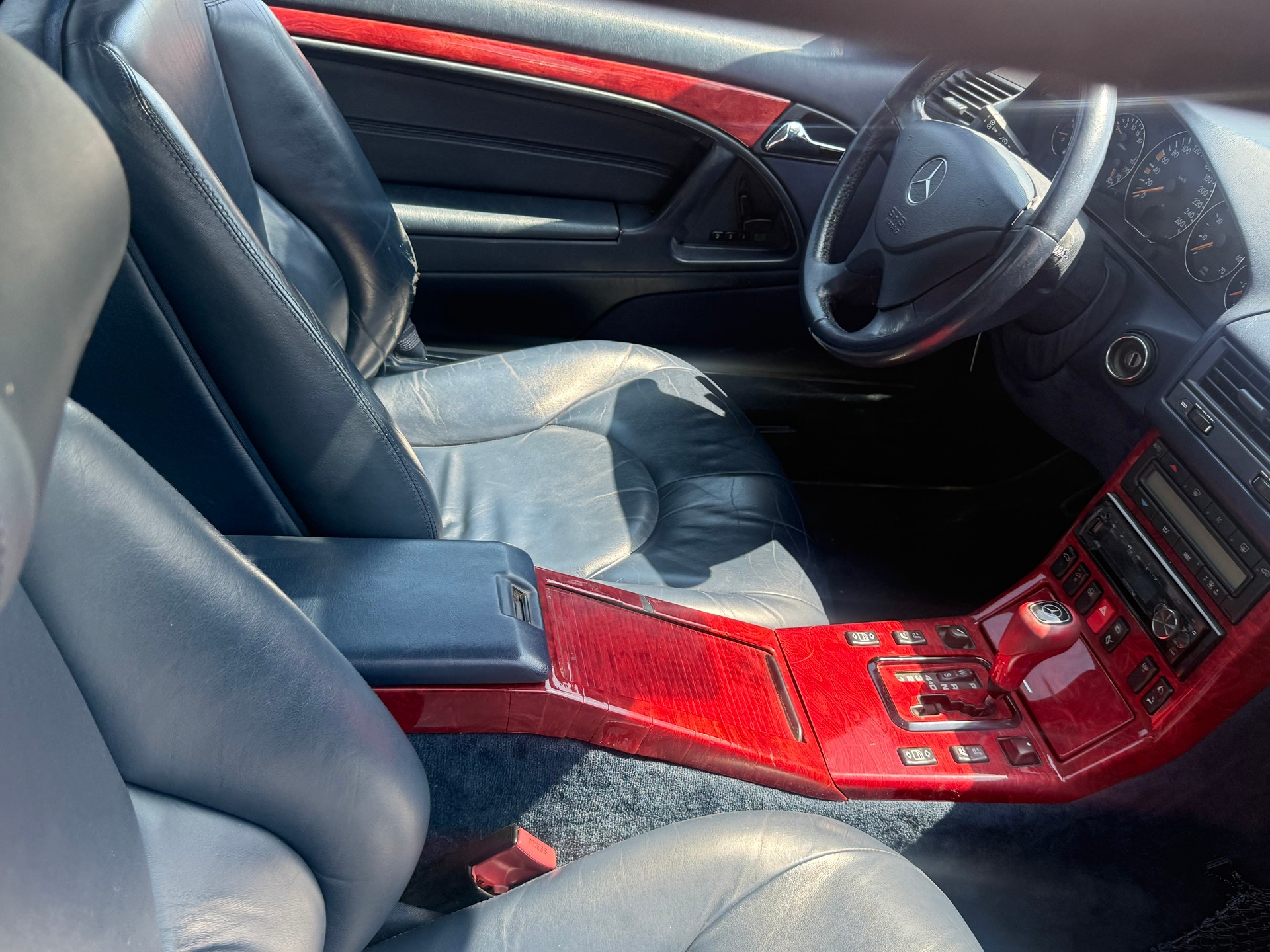 MERCEDES-BENZ SL 320-image-14