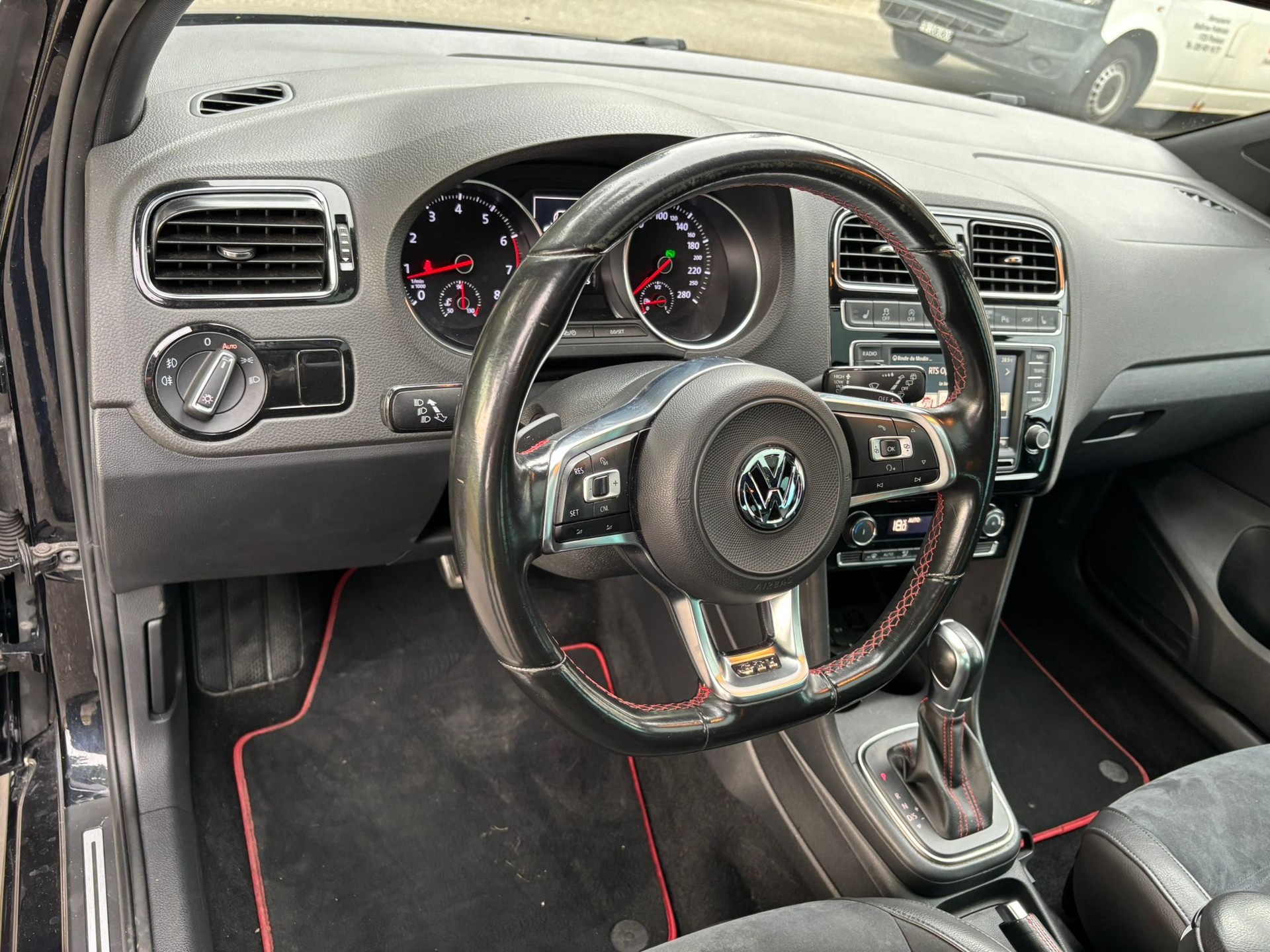 VW 1.8 TSI GTI 230 DSG-image-2