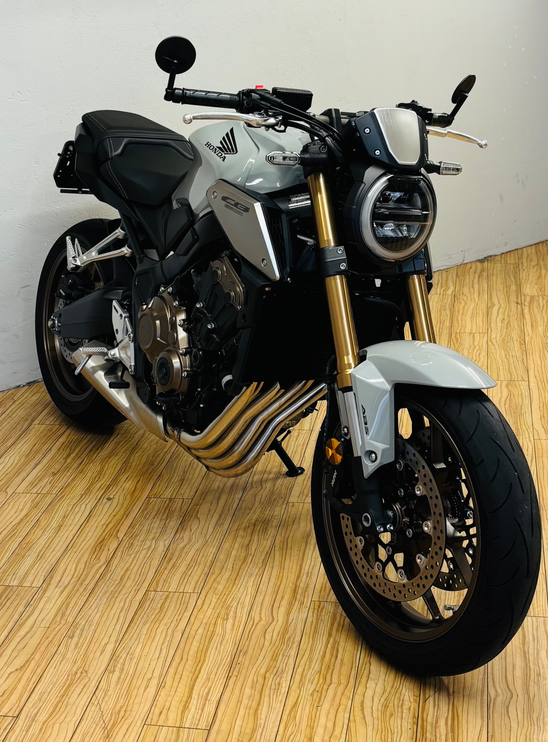 HONDA CB 650 R