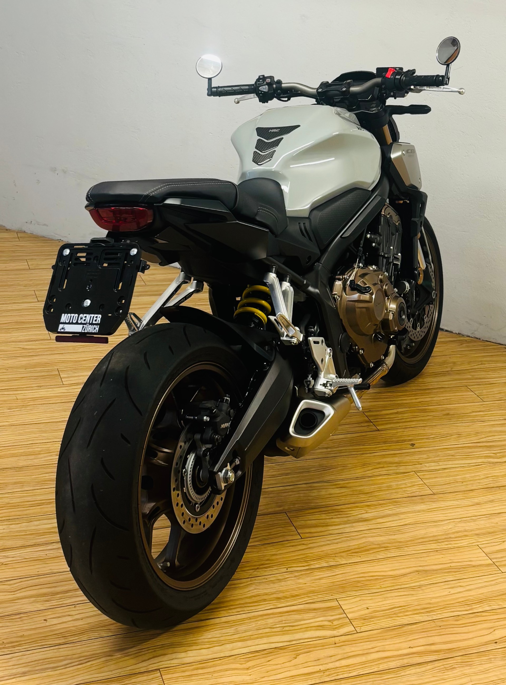 HONDA CB 650 R-showroom-element-2