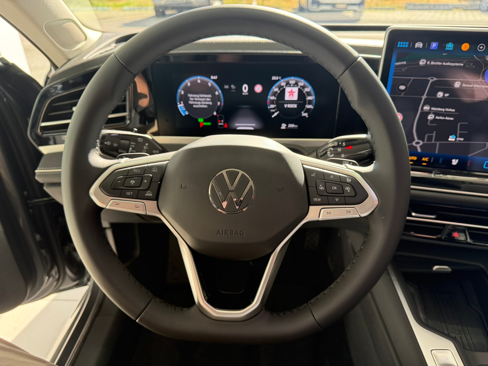 VW Passat Variant 1.5 eTSI evo2 Business DSG-image-10