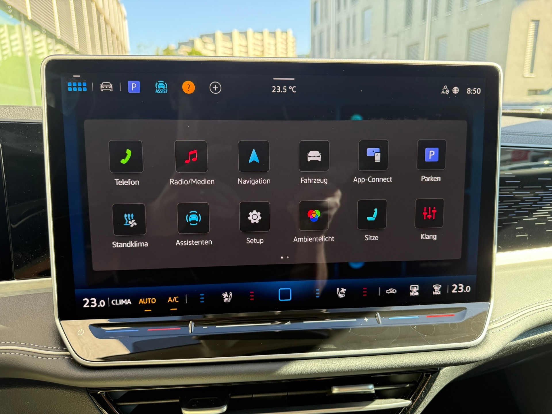 VW Passat Variant 1.5 eTSI evo2 Business DSG-image-12