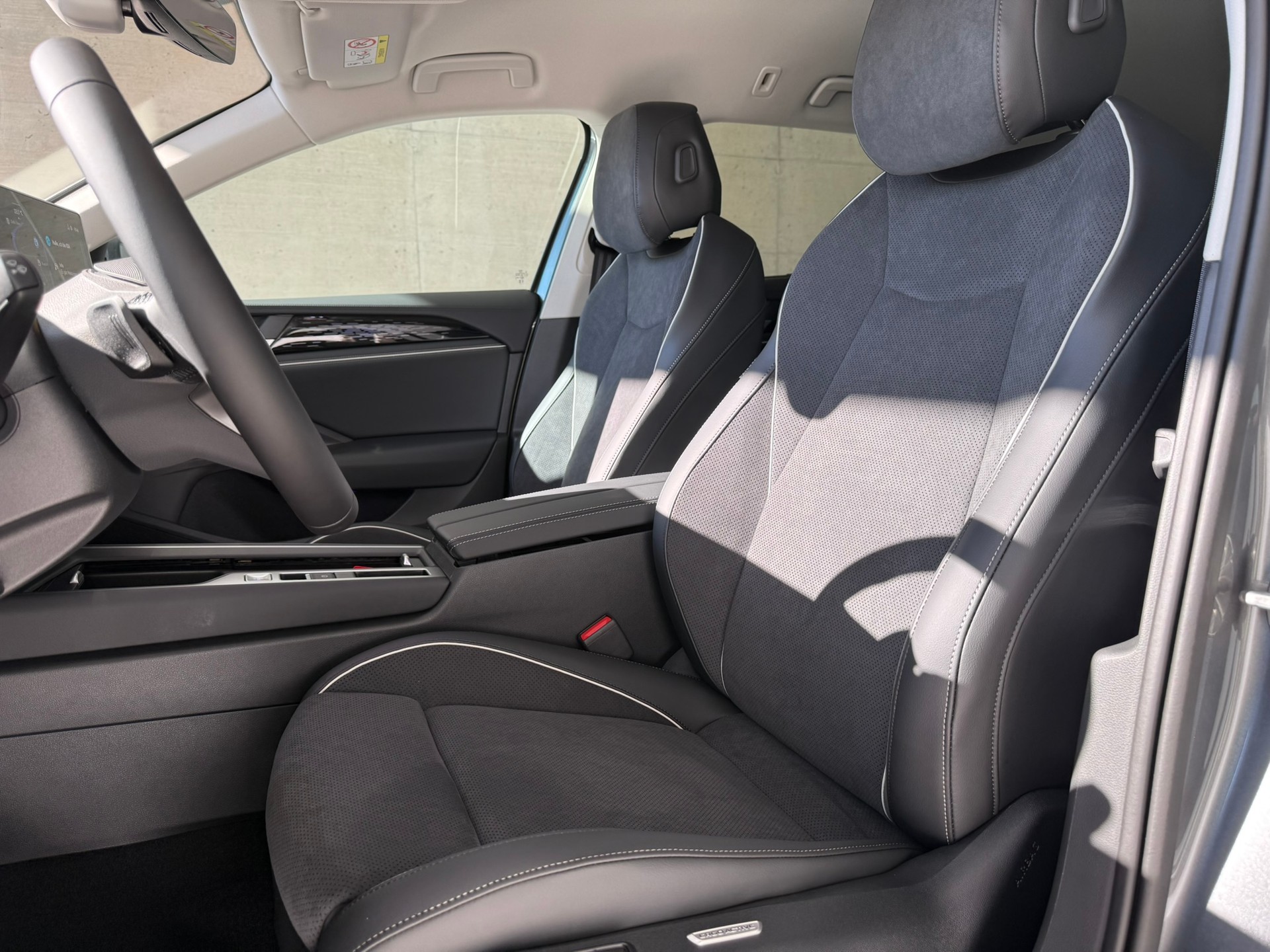 VW Passat Variant 1.5 eTSI evo2 Business DSG-image-8