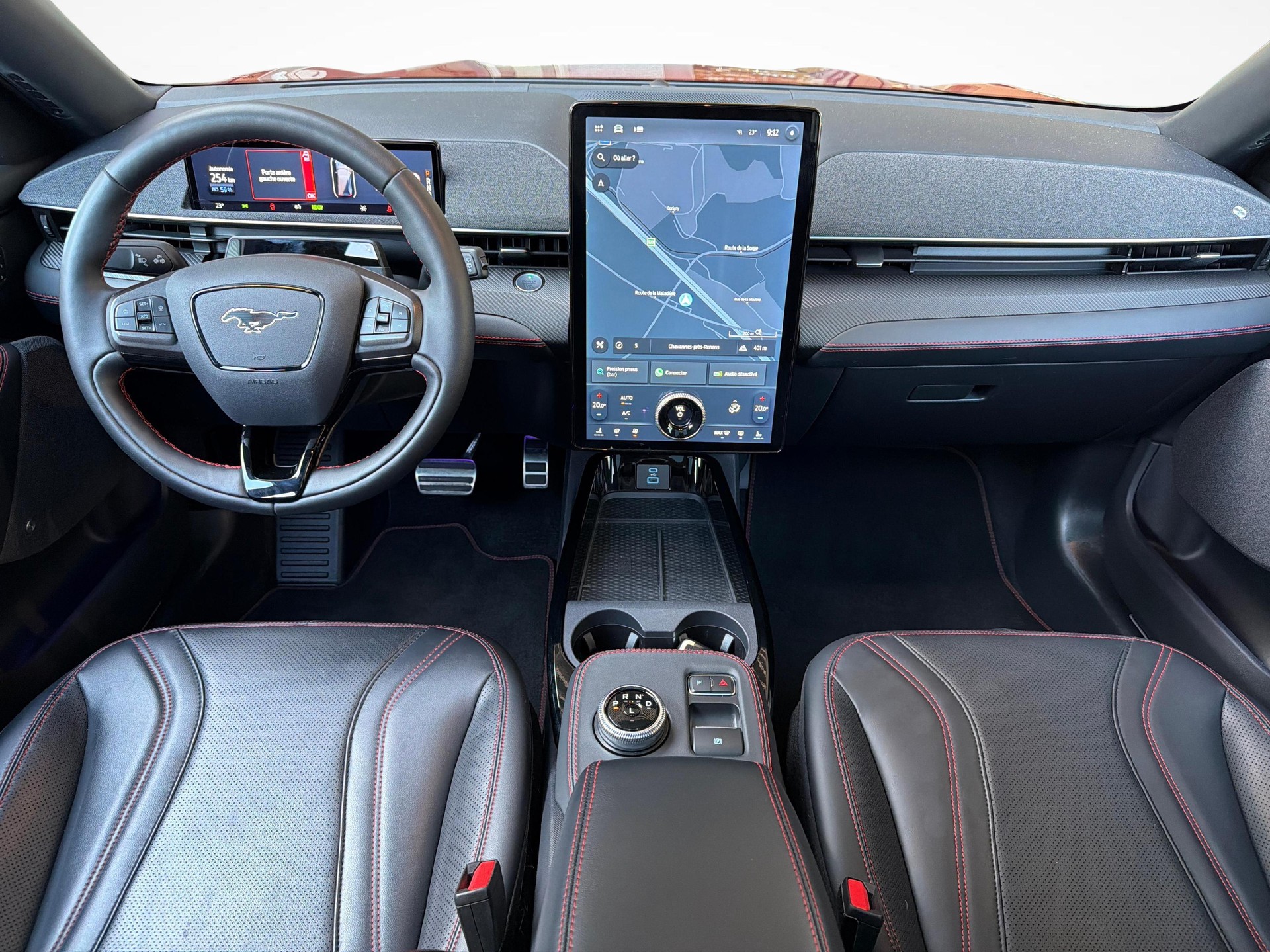 FORD Mustang Mach-E Extended AWD-image-12