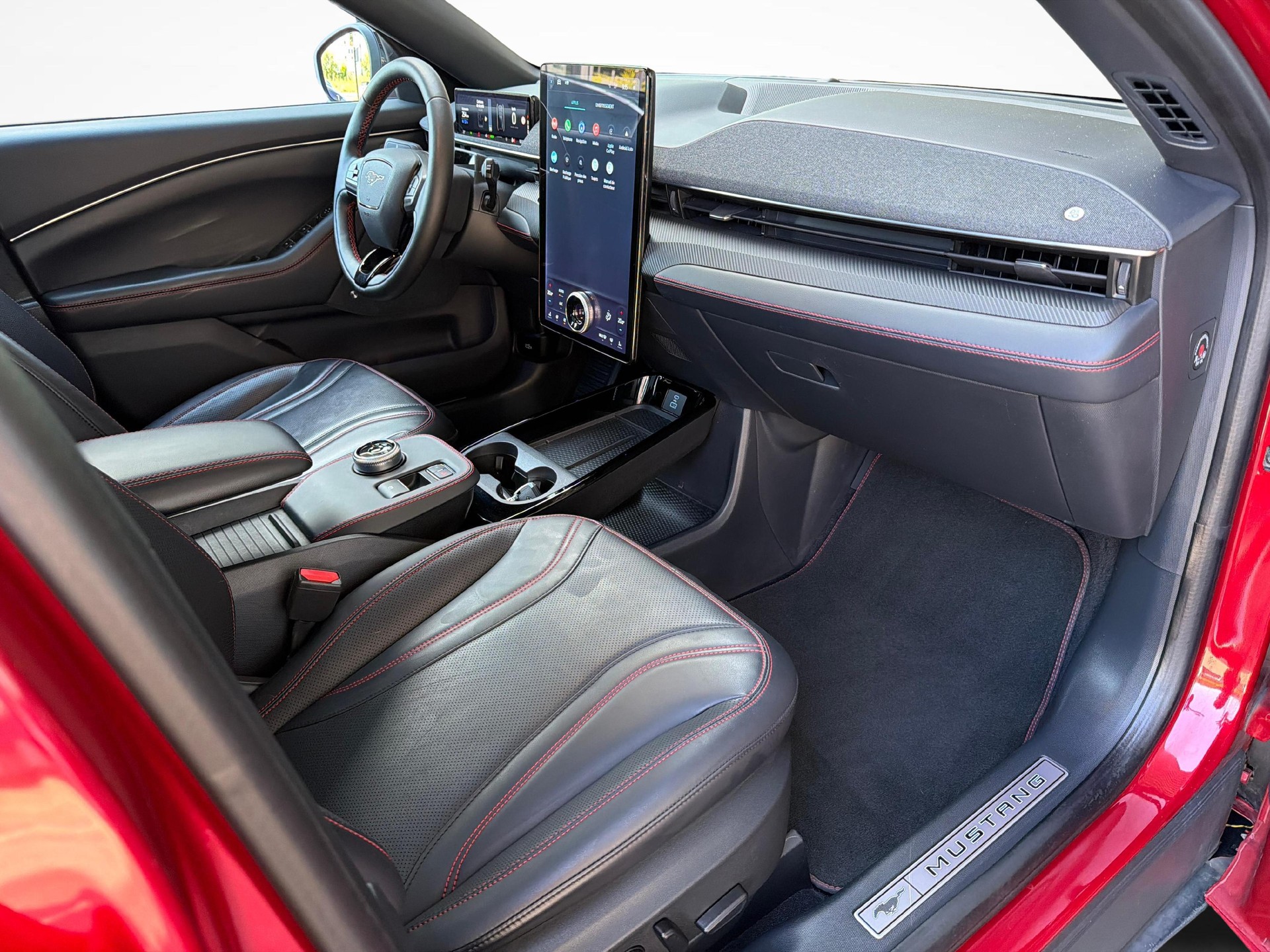 FORD Mustang Mach-E Extended AWD-image-15