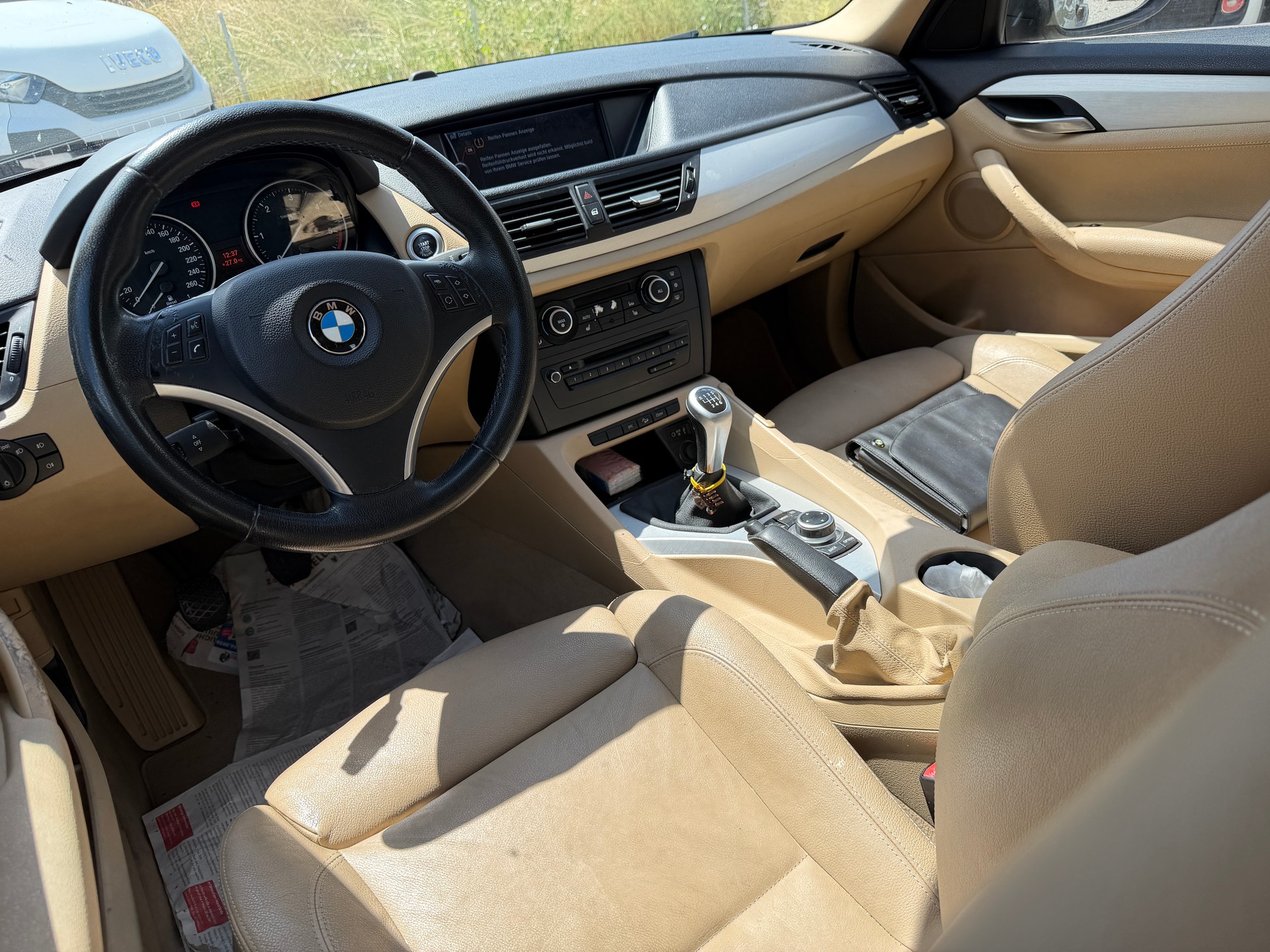 BMW X1 xDrive 20d-image-4