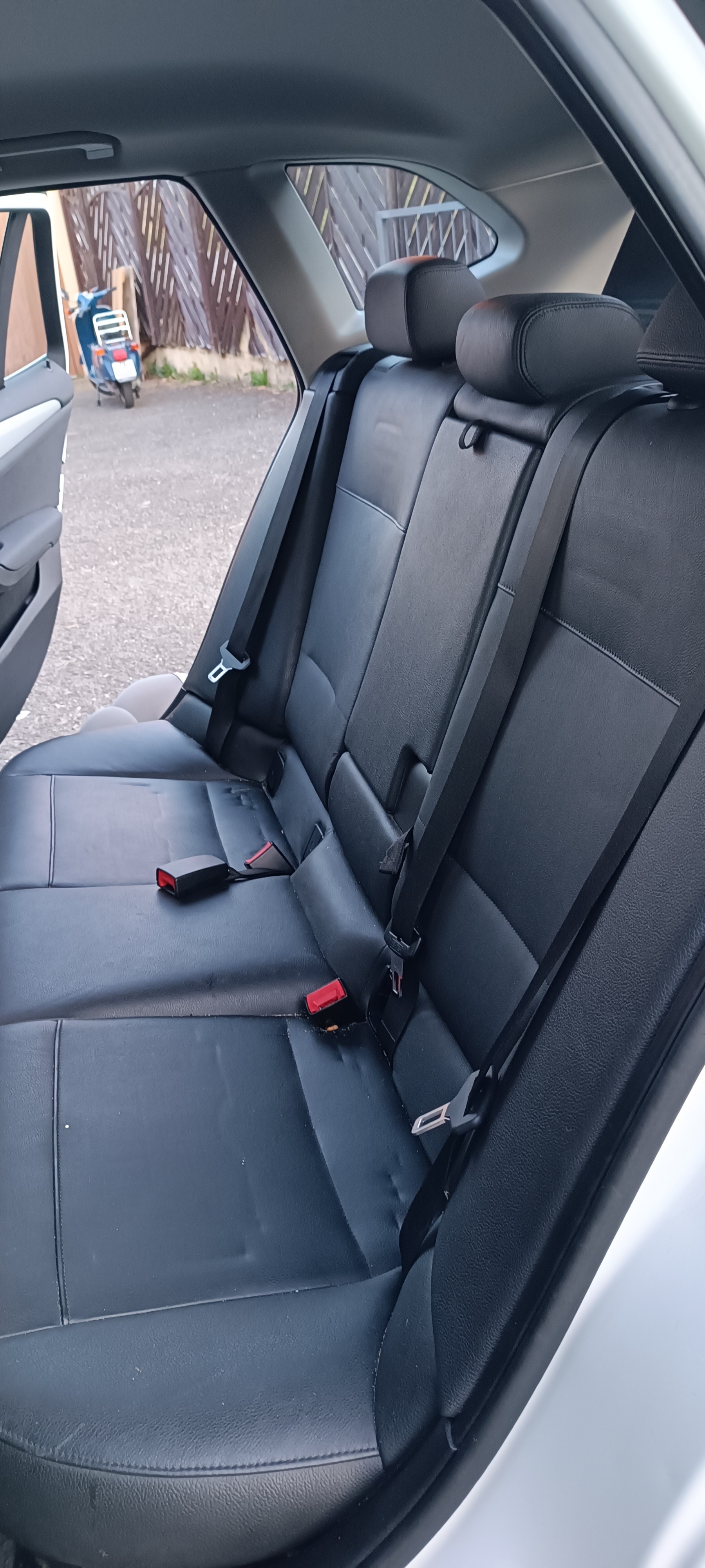 BMW xDrive20d-image-3