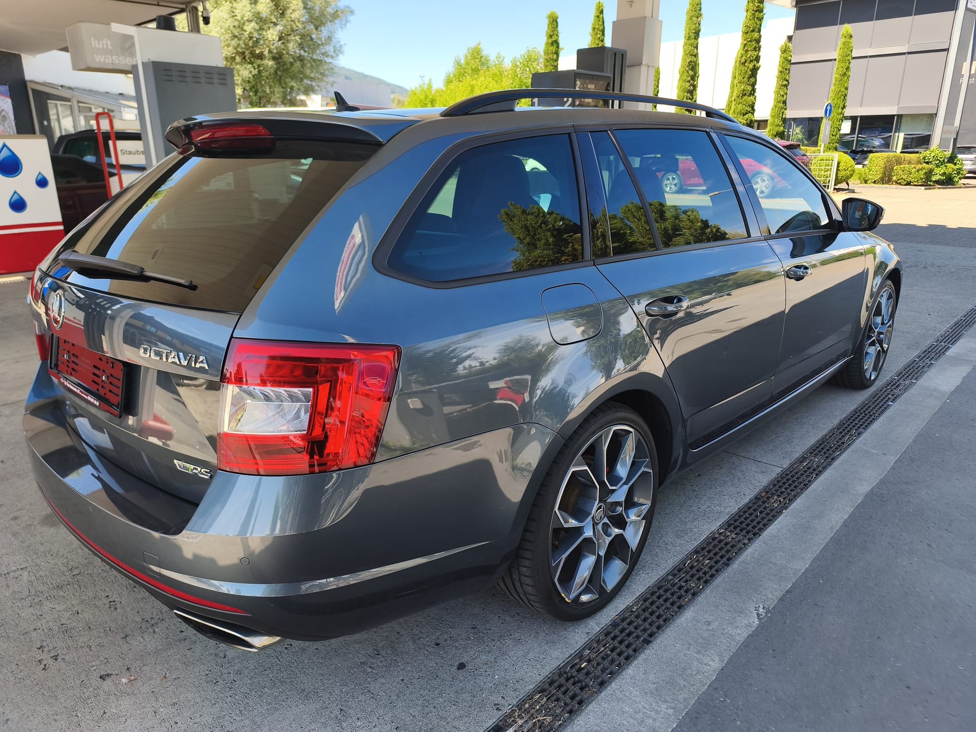 SKODA Octavia Combi 2.0 TSI RS DSG-image-3