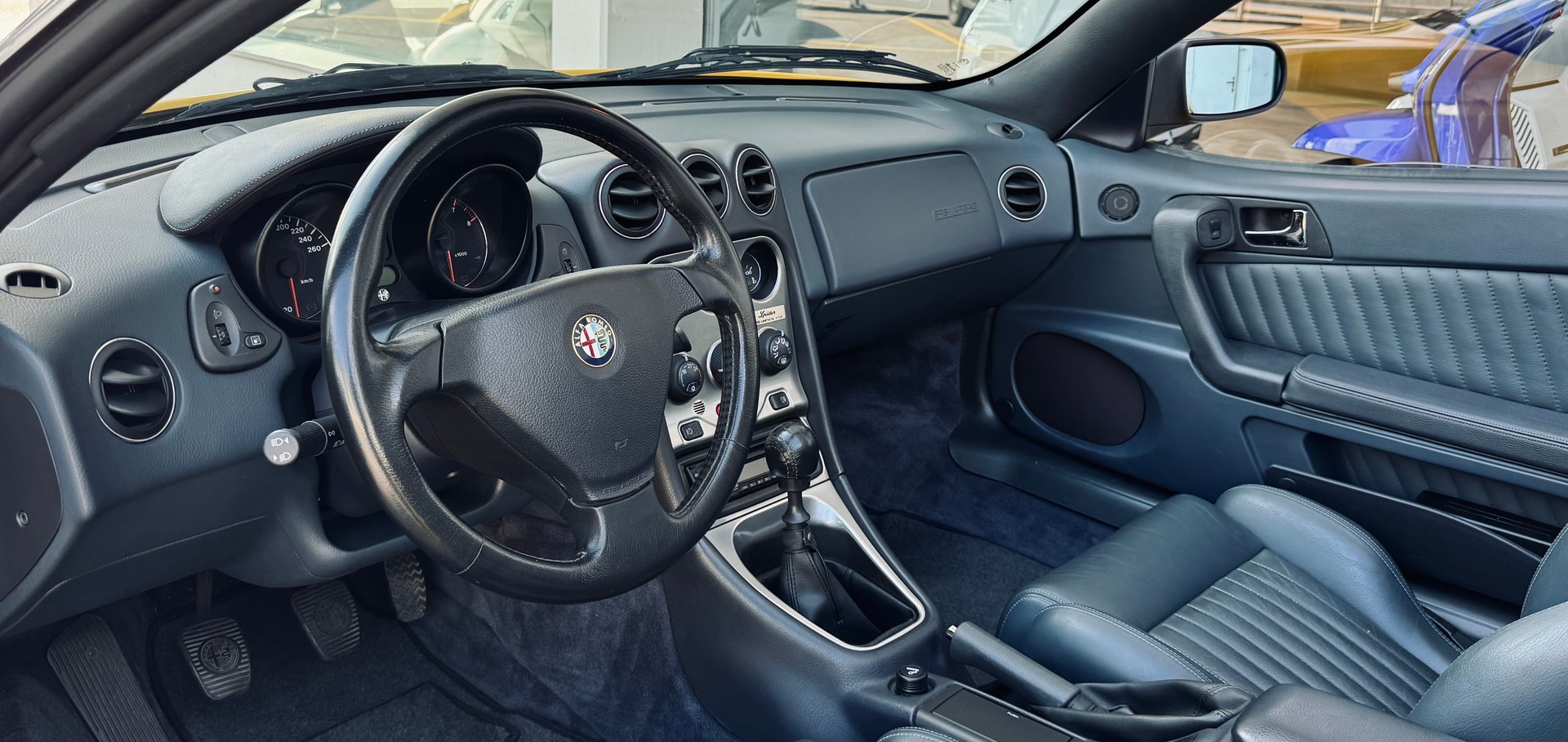 ALFA ROMEO Spider 3.0 V6 24V Serie Limitata-image-9
