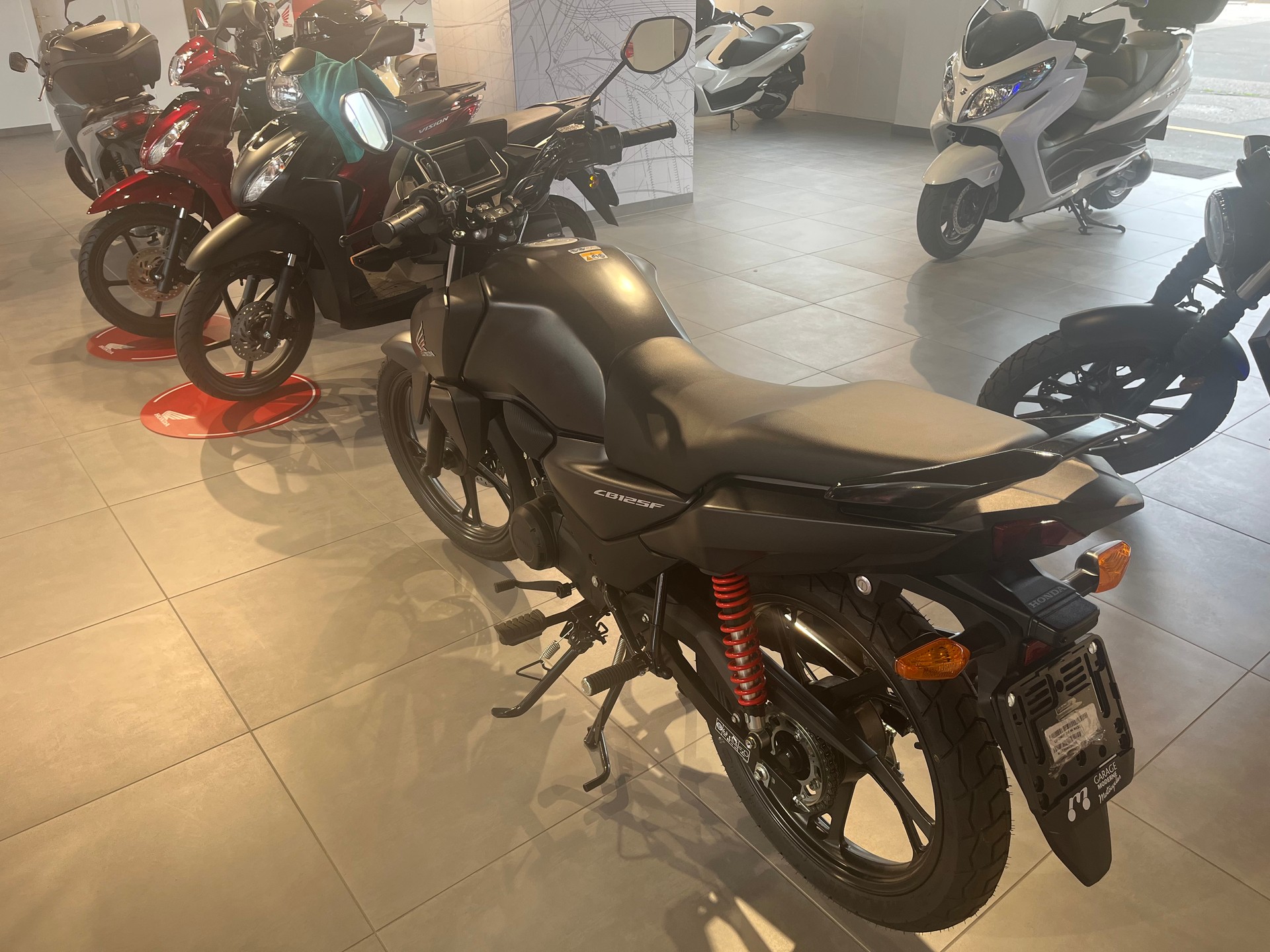 HONDA CB 125 F-image-3