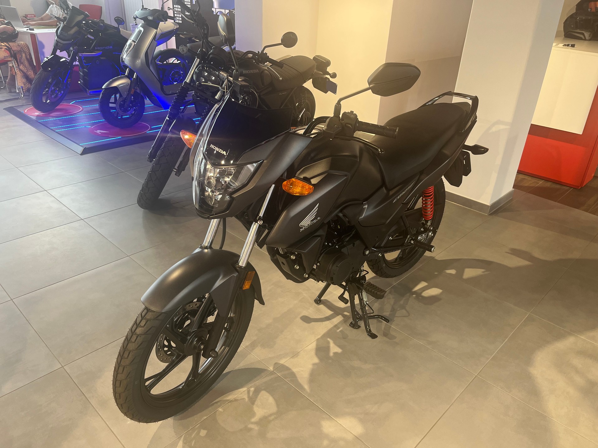 HONDA CB 125 F