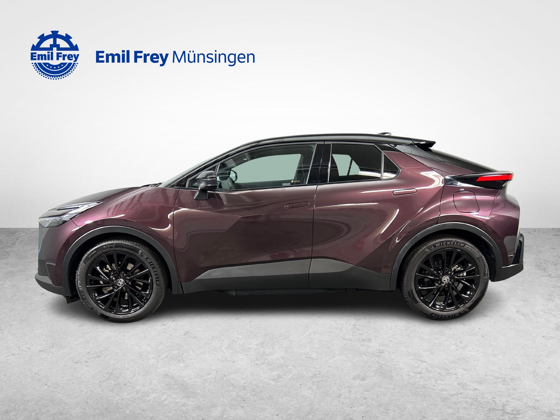 TOYOTA C-HR 2.0 PHEV GR Sport-image-5