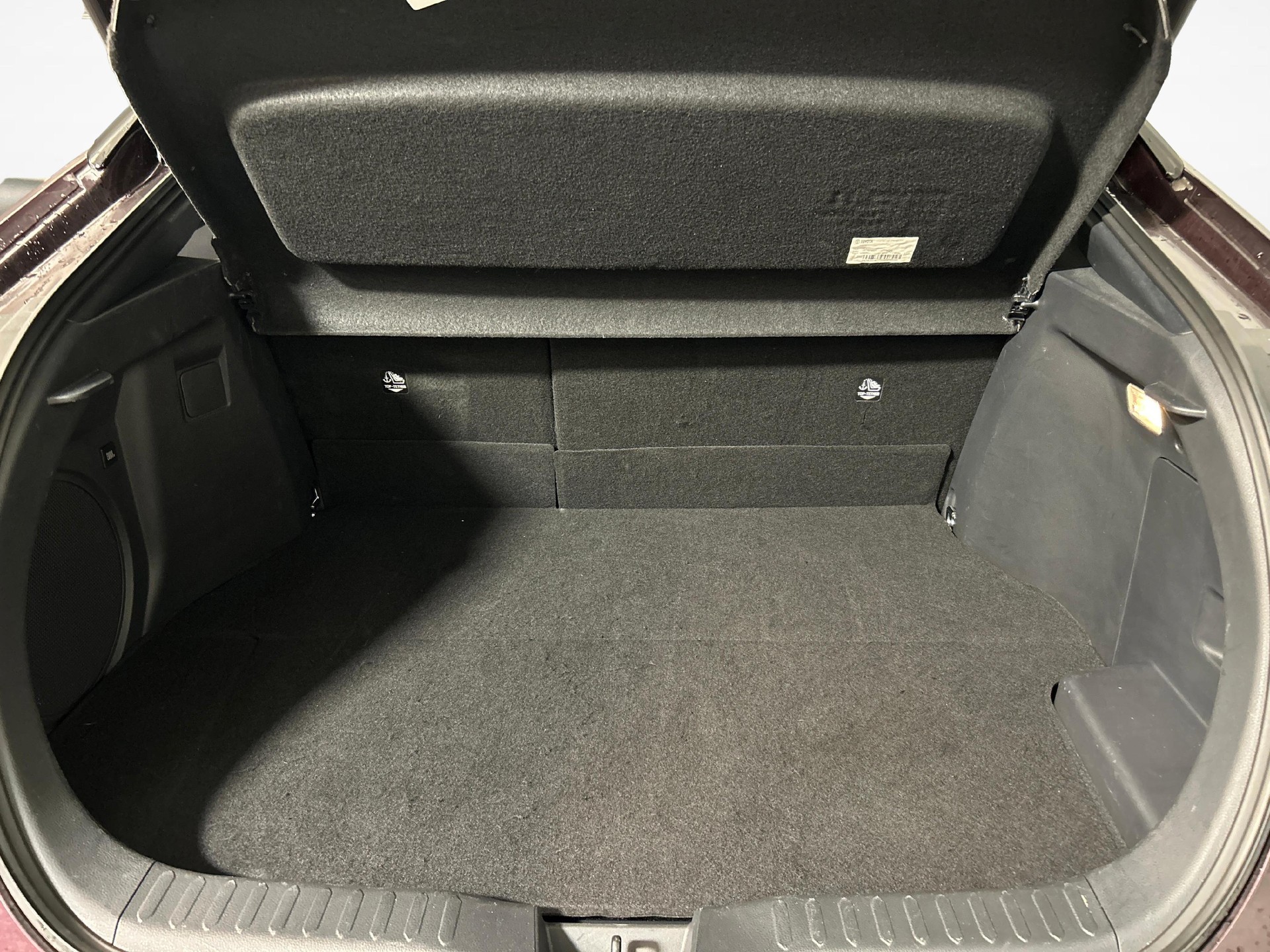 TOYOTA C-HR 2.0 PHEV GR Sport-image-12
