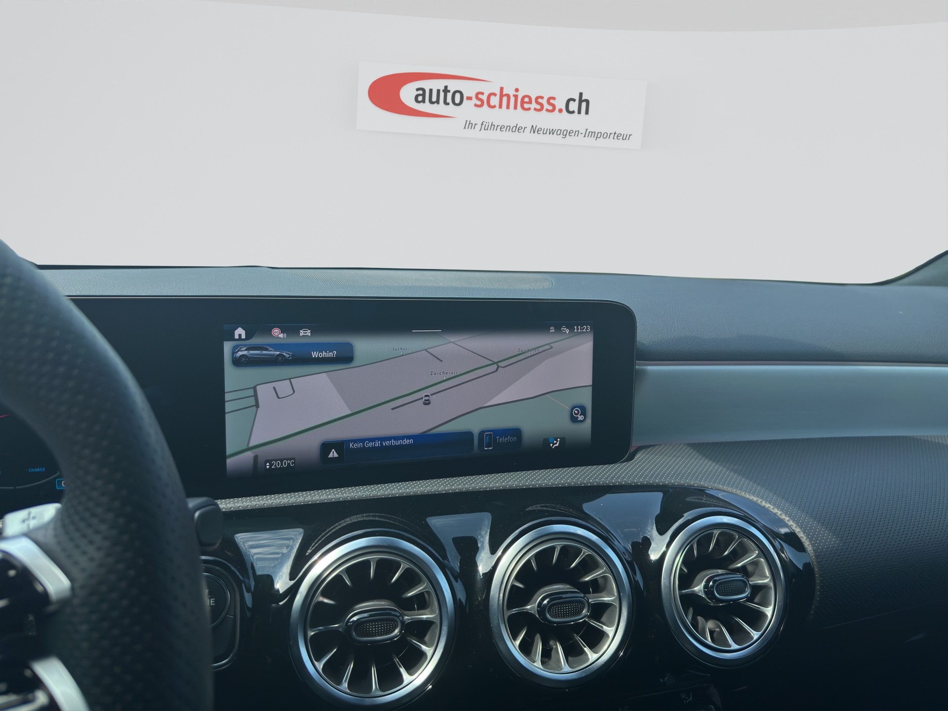 MERCEDES-BENZ A 200 7G-DCT AMG Line Night-image-12