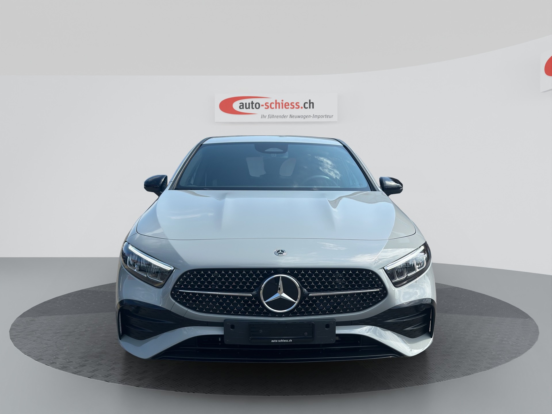 MERCEDES-BENZ A 200 7G-DCT AMG Line Night-image-1