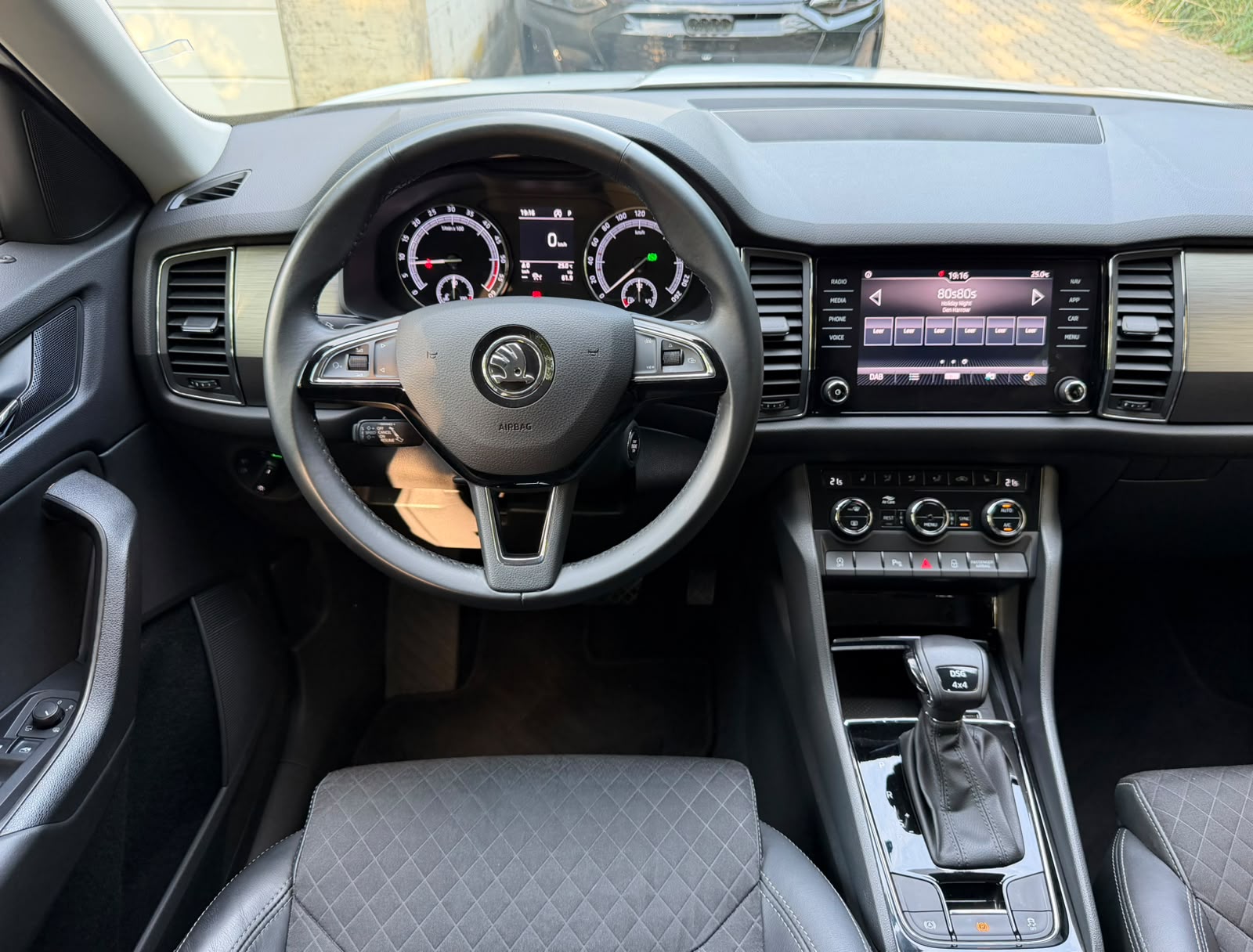 SKODA Kodiaq 2.0 TDI CR Ambition 4x4 DSG-image-19