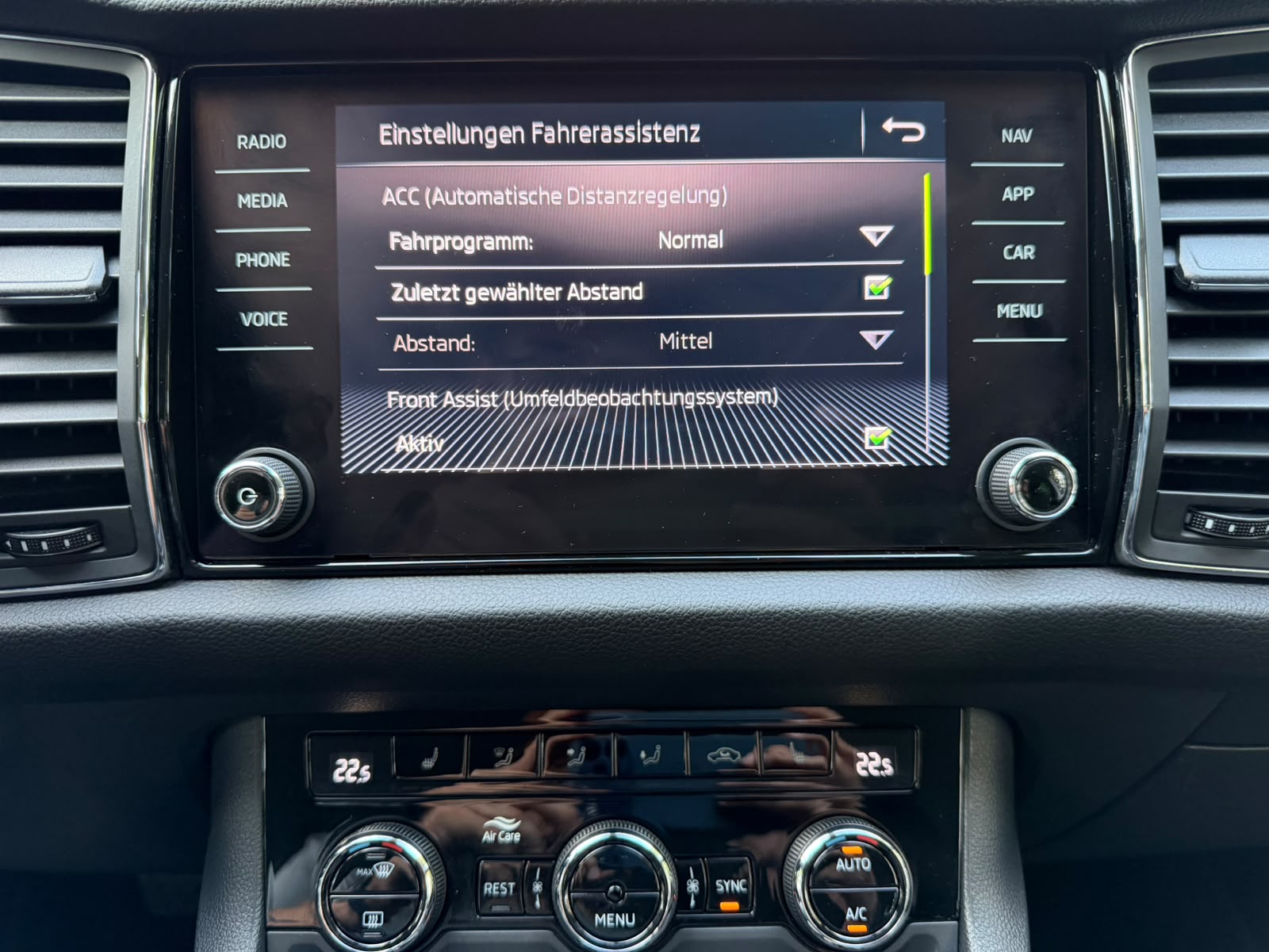 SKODA Kodiaq 2.0 TDI CR Ambition 4x4 DSG-image-24