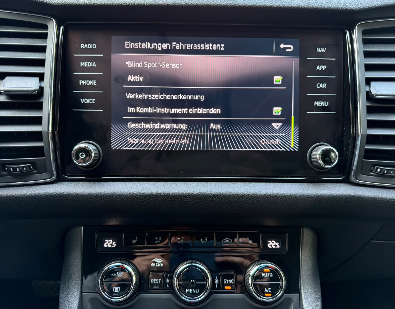 SKODA Kodiaq 2.0 TDI CR Ambition 4x4 DSG-image-23