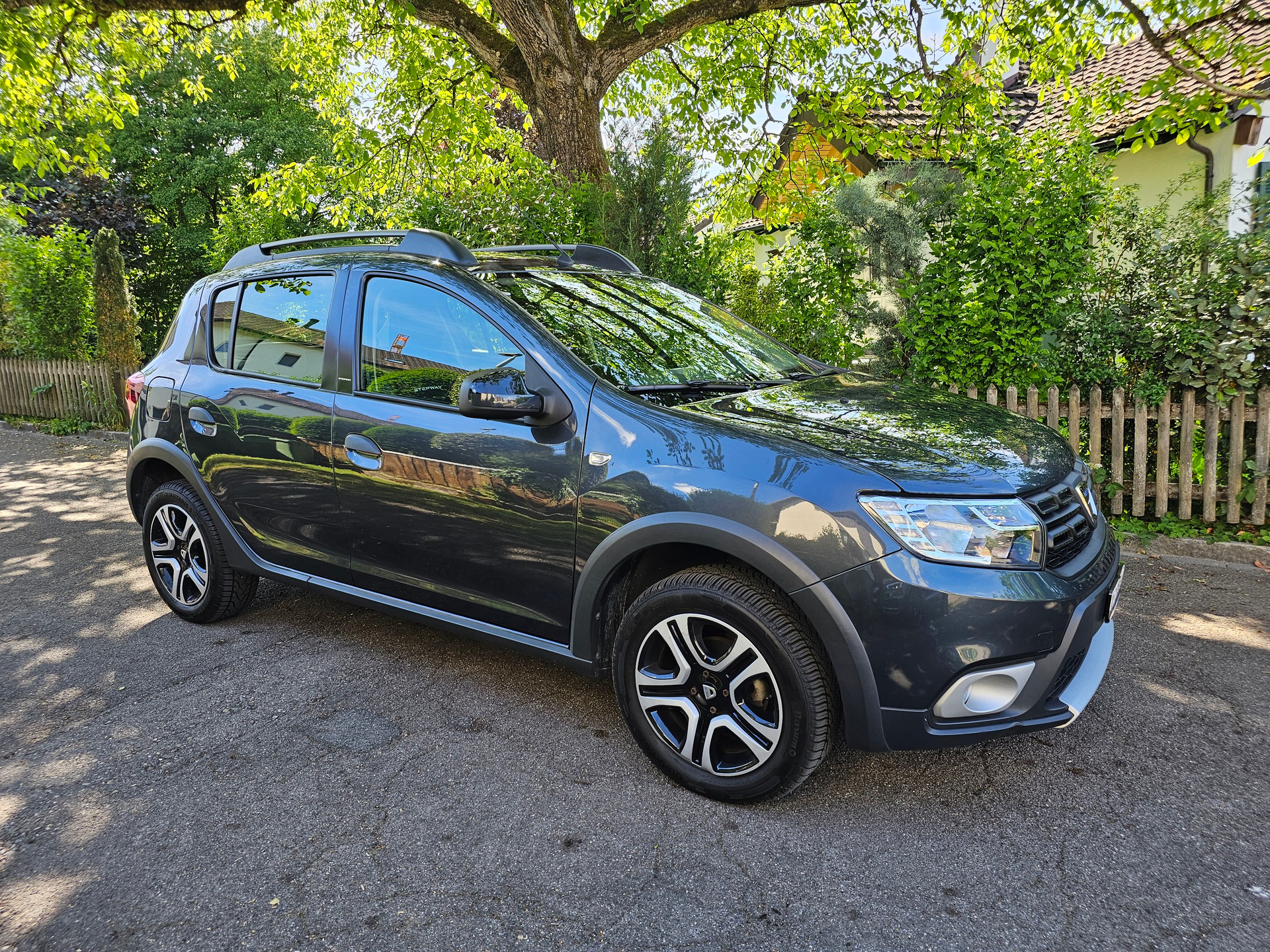 DACIA Sandero TCe 90 Stepway Unlimited 2 Automatic-image-2