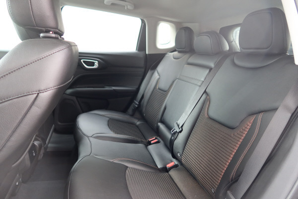 JEEP Compass 1.3PHEV Outdo AWD-image-7