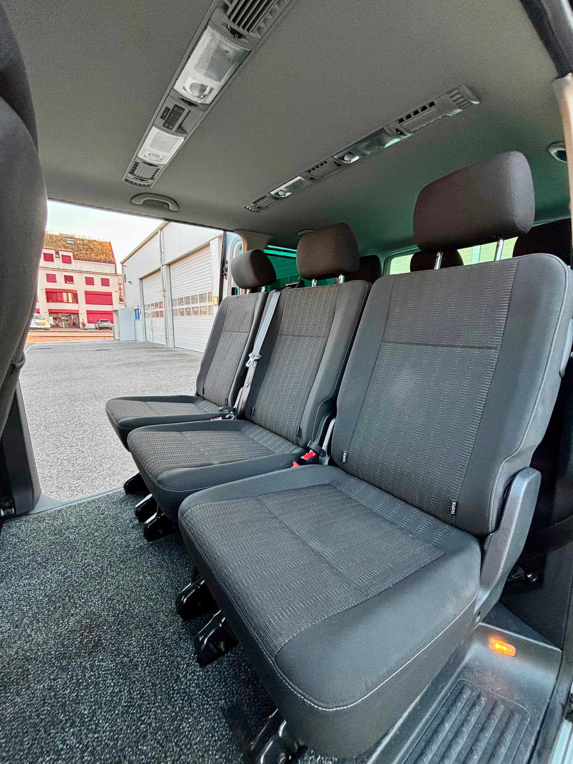 VW T6 Caravelle 2.0 Bi-TDI Comfortline 4Motion DSG-image-14