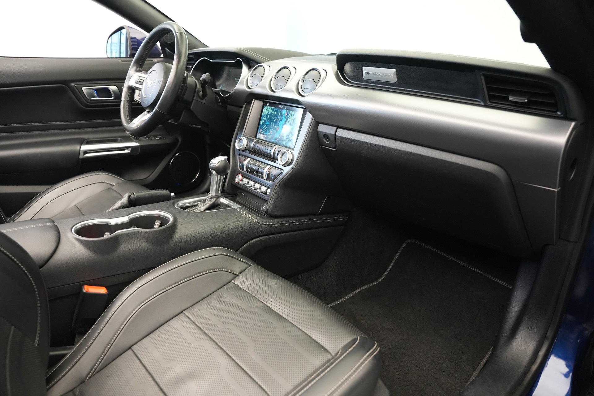 FORD Mustang Convertible 5.0 V8 GT Automat-image-16