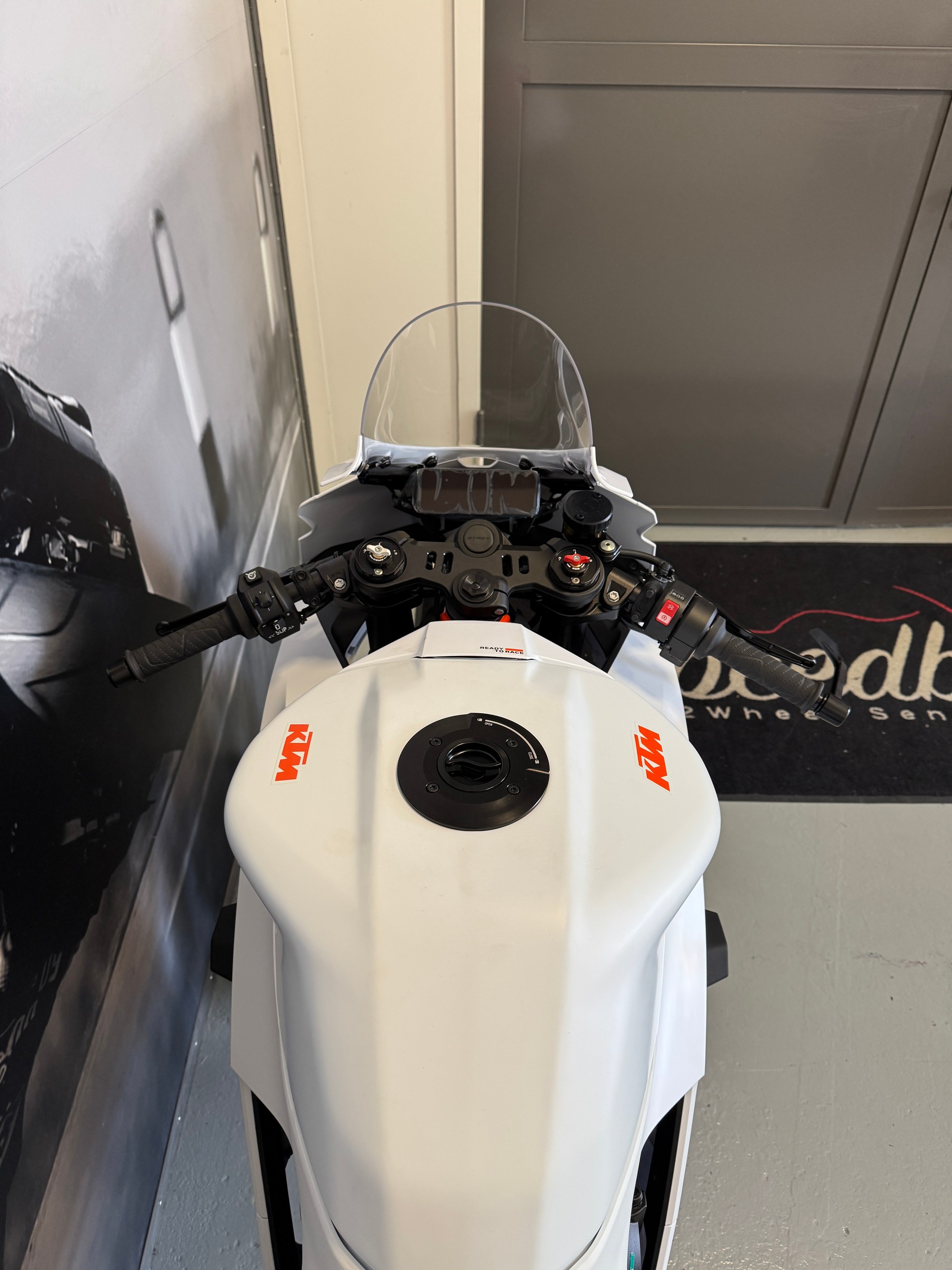 KTM RC990 R Track-image-6