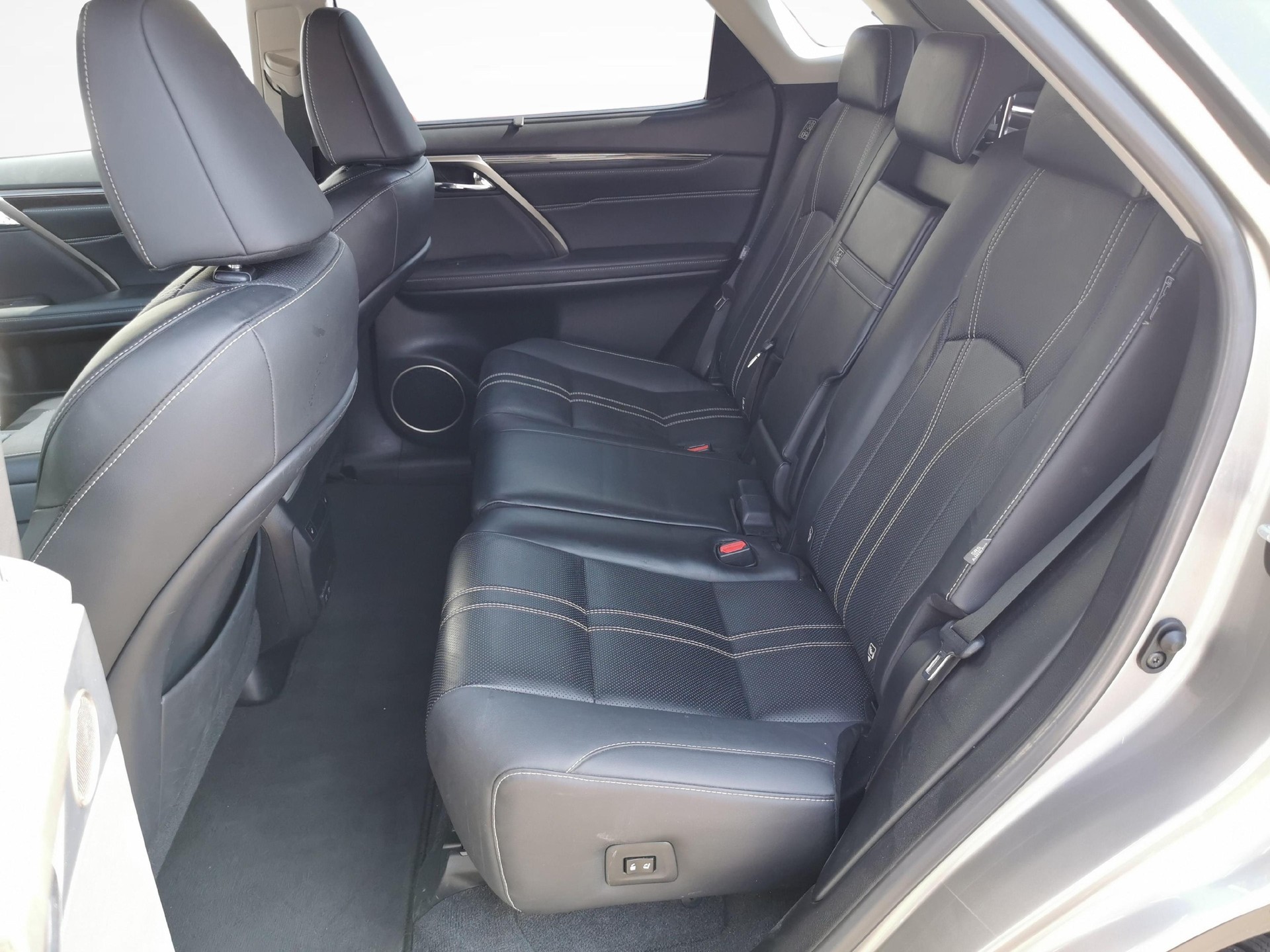 LEXUS RX 450h Excellence-image-7