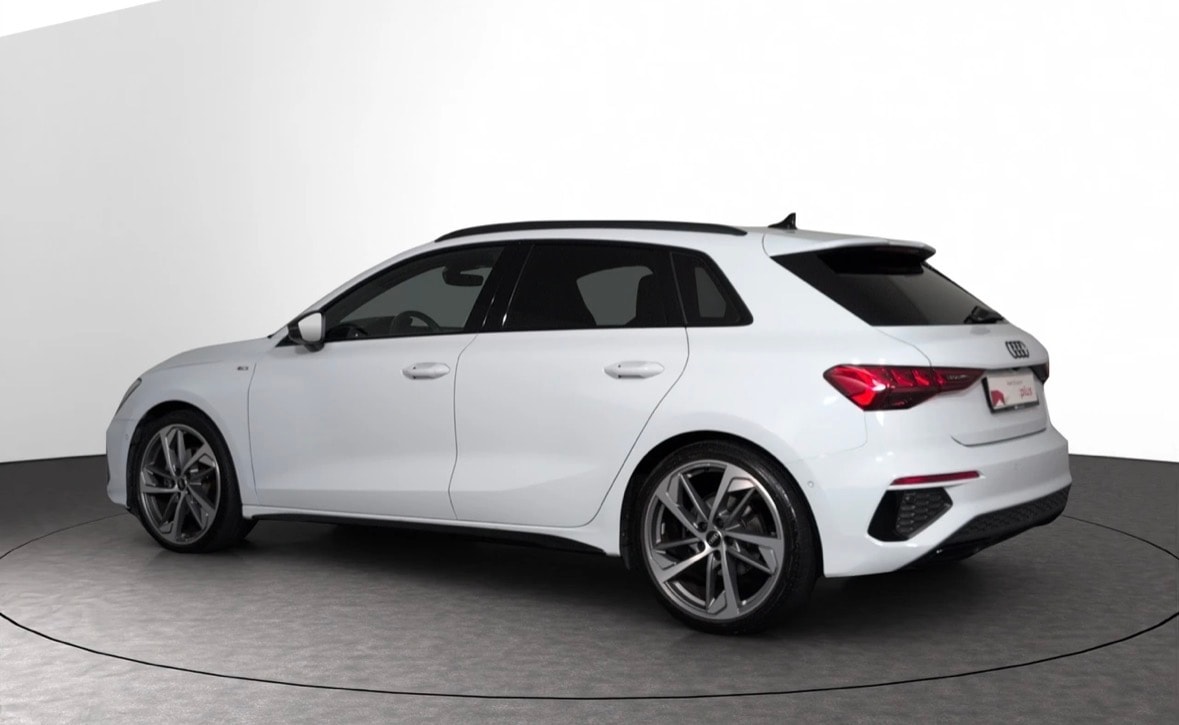 AUDI 1.5 35 TFSI S Line S-Tronic-image-0