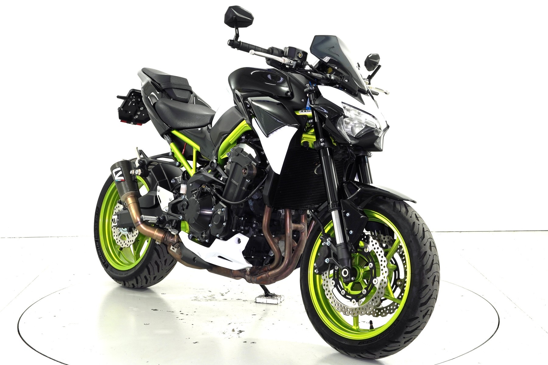 KAWASAKI Z 900 ABS-showroom-element-1