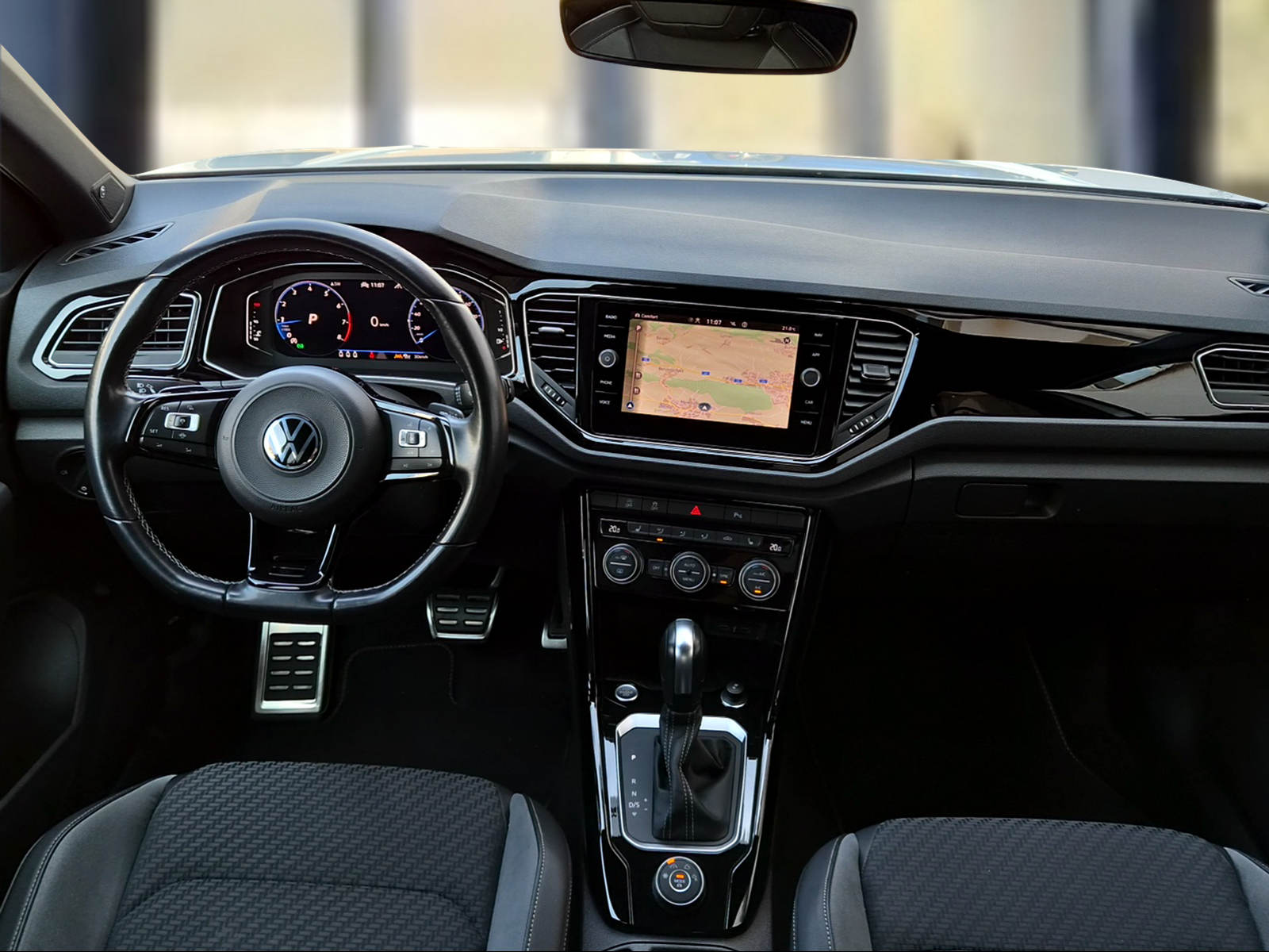 VW T-Roc 2.0 TSI R DSG 4Motion Pure Wihte uni-image-6