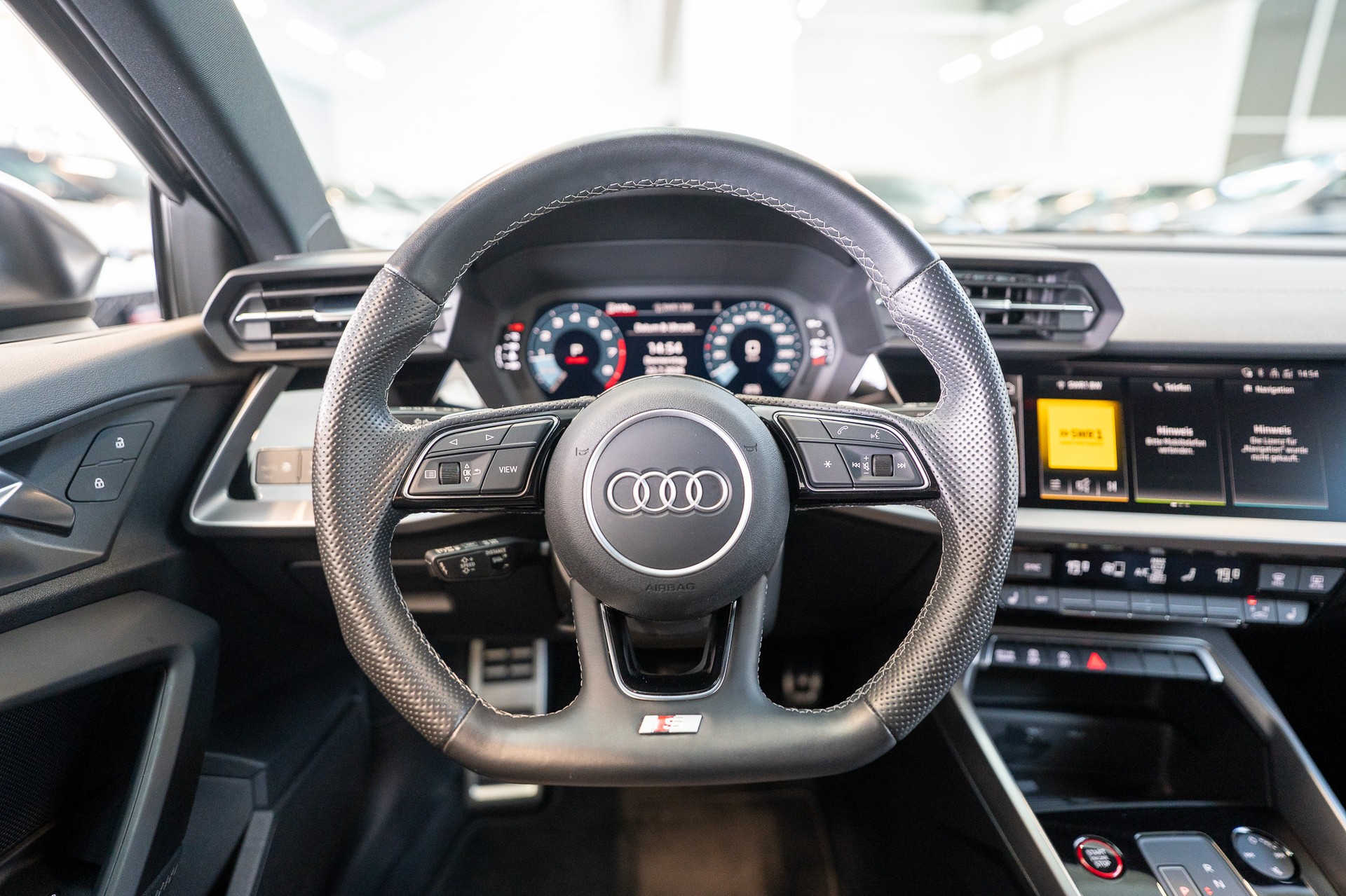 AUDI S3 Limousine 2.0 TFSI quattro S-Tronic / Virtual Cockpit / Abstand-tempomat / Sitzheizung-image-17