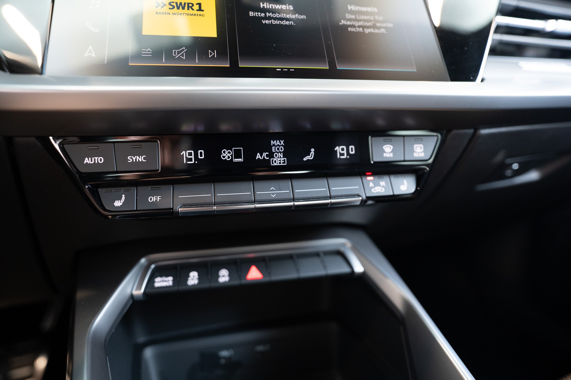 AUDI S3 Limousine 2.0 TFSI quattro S-Tronic / Virtual Cockpit / Abstand-tempomat / Sitzheizung-image-19