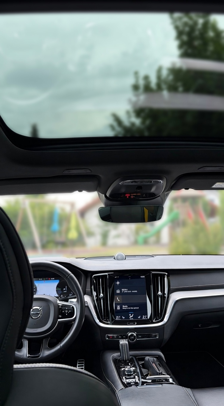 VOLVO 2.0 T8 TE Polestar eAWD-image-12